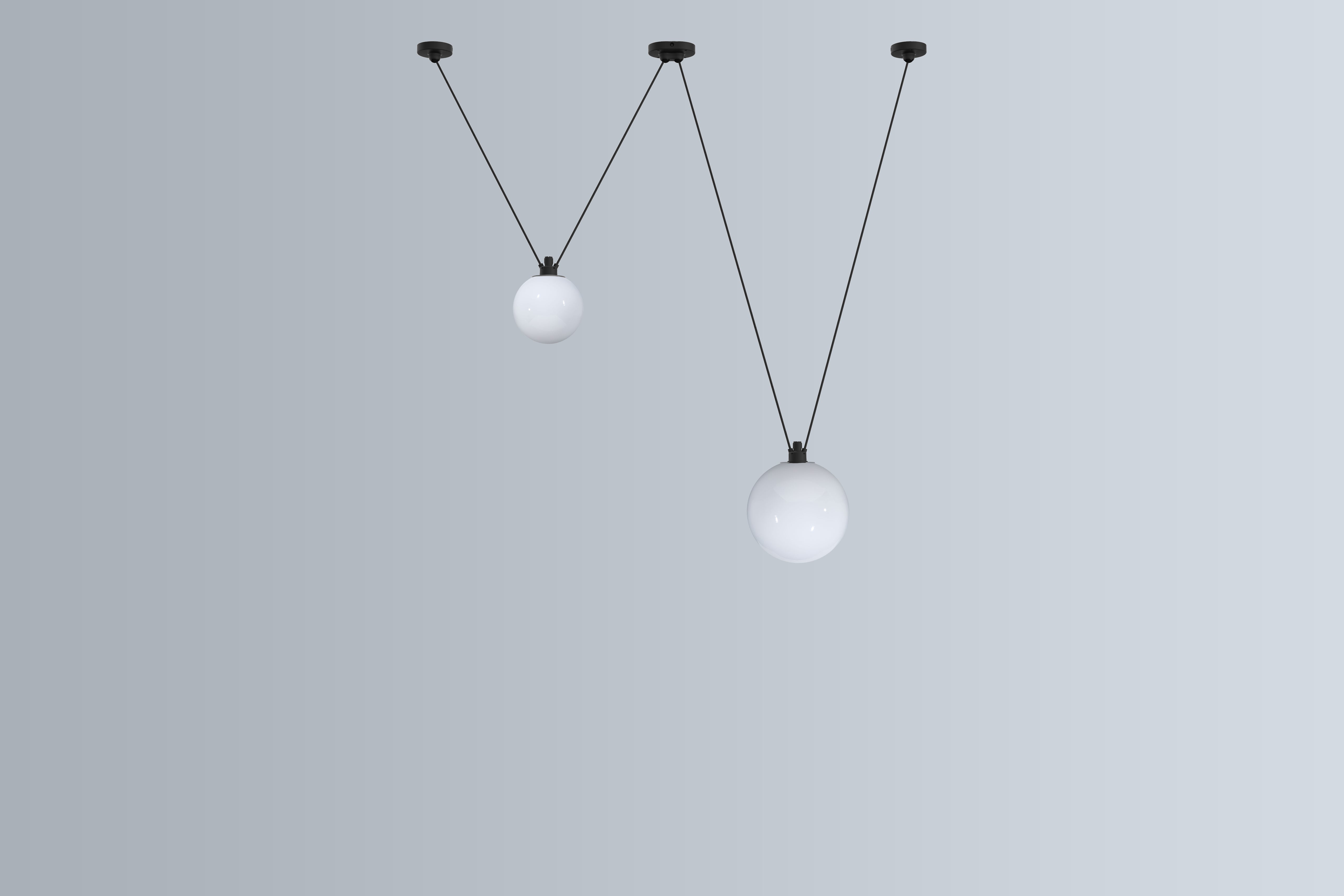 dcw-ditions-acrobate-de-gras-n-324-suspension-globe-opalin-250 image 3