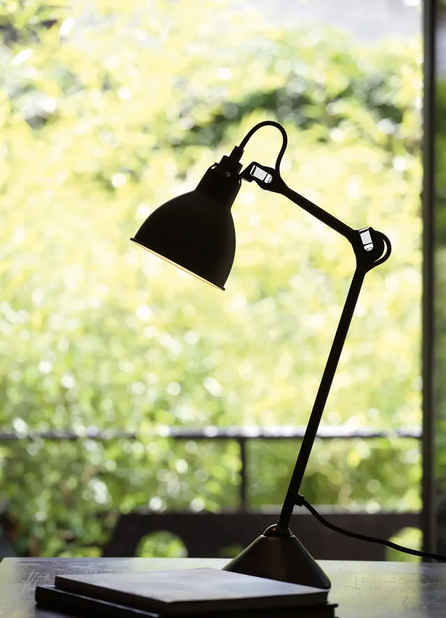 dcw-ditions-lampe-gras-n-205-lampe-de-table-acier image 1