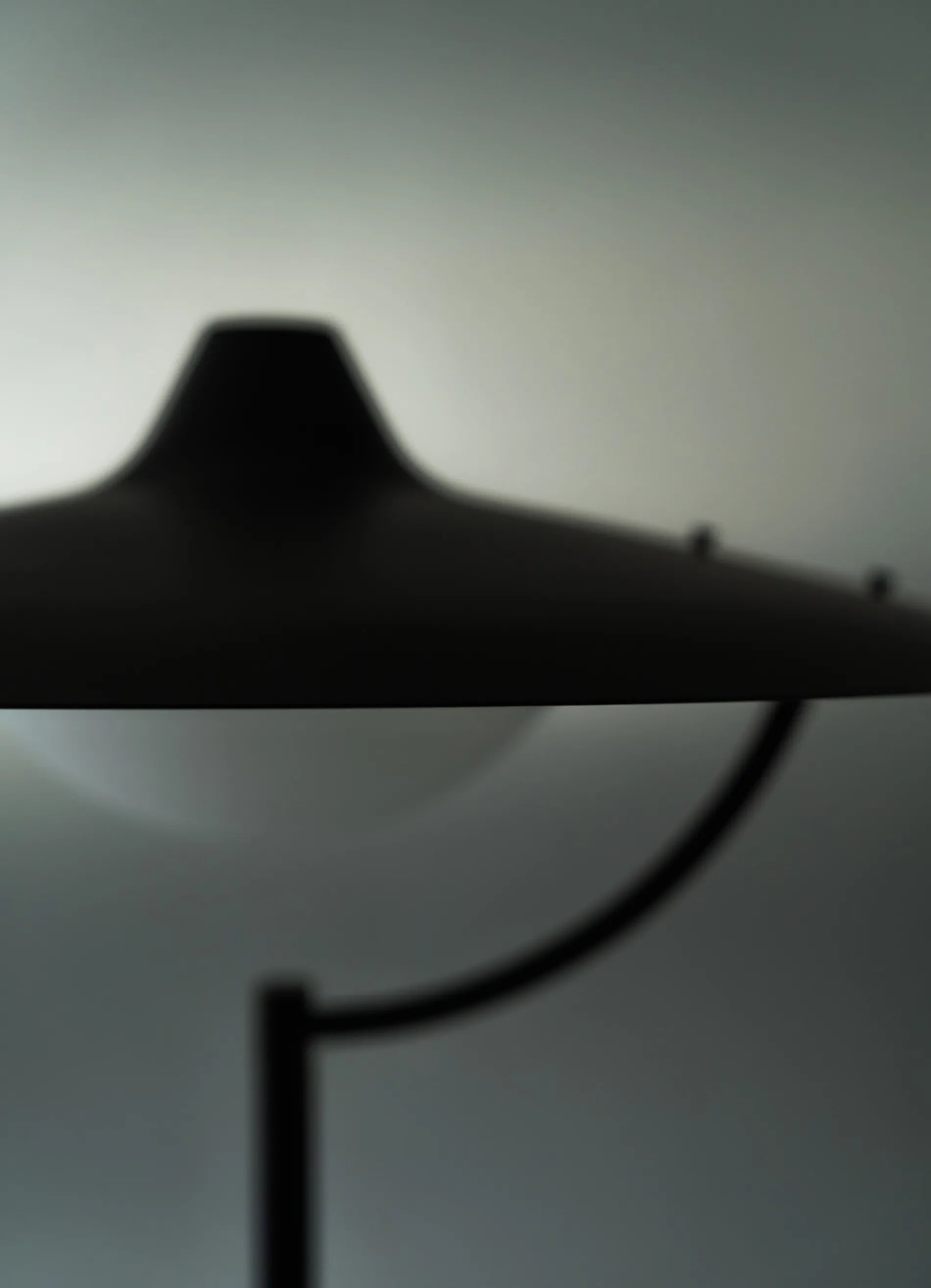 dcw-ditions-biny-floor-lampadaire-acier-aluminium-variateur image 8