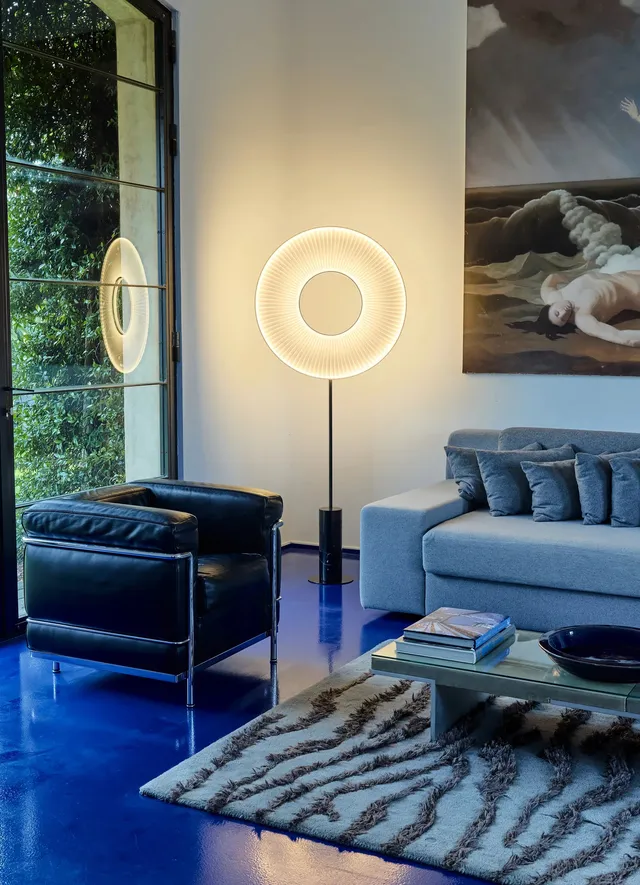 dcw-ditions-iris-floor-totem-80-lampadaire-disque-led image 1