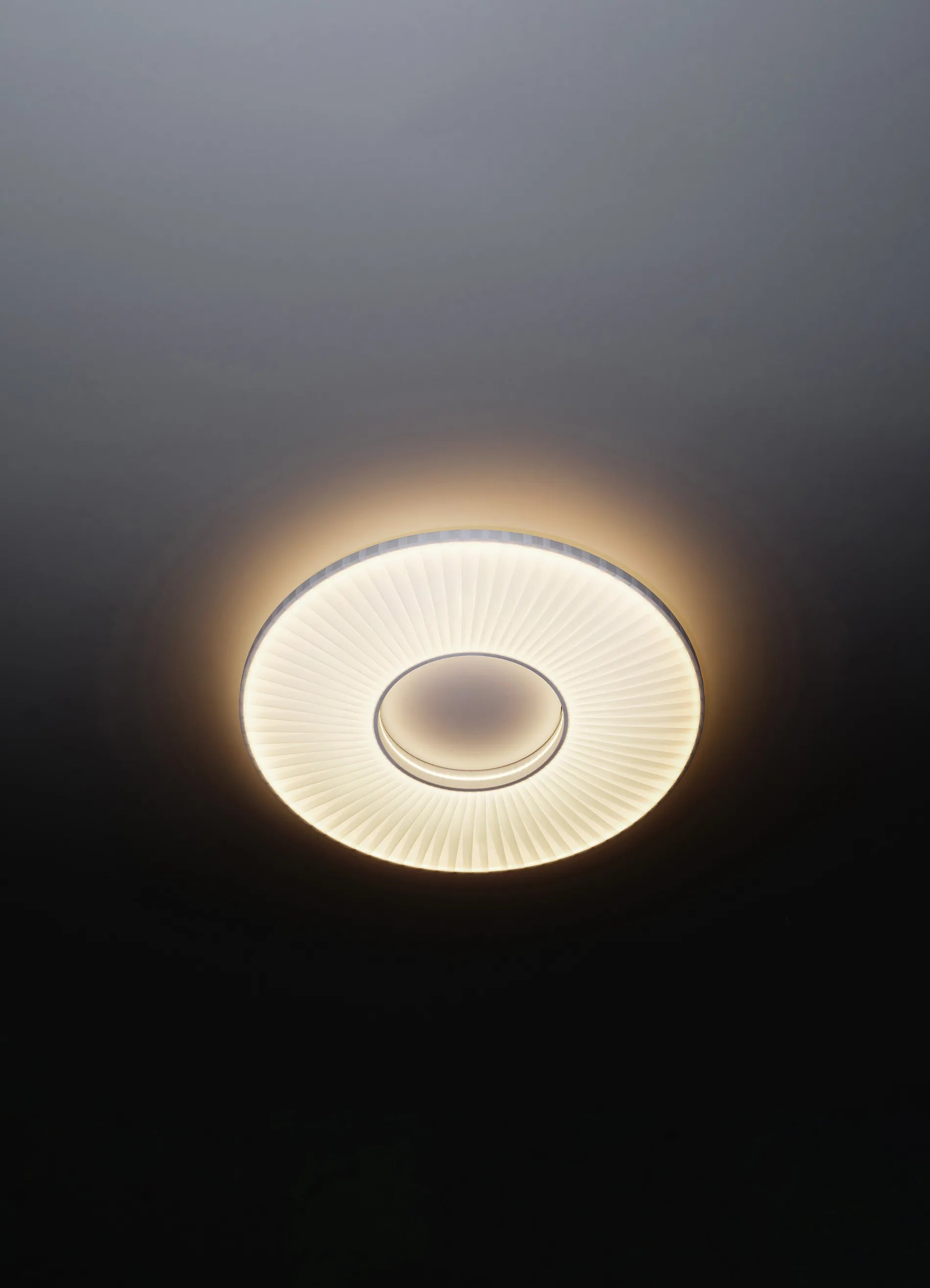 dcw-ditions-iris-ceiling-60-plafonnier-applique-led-60-cm image 2