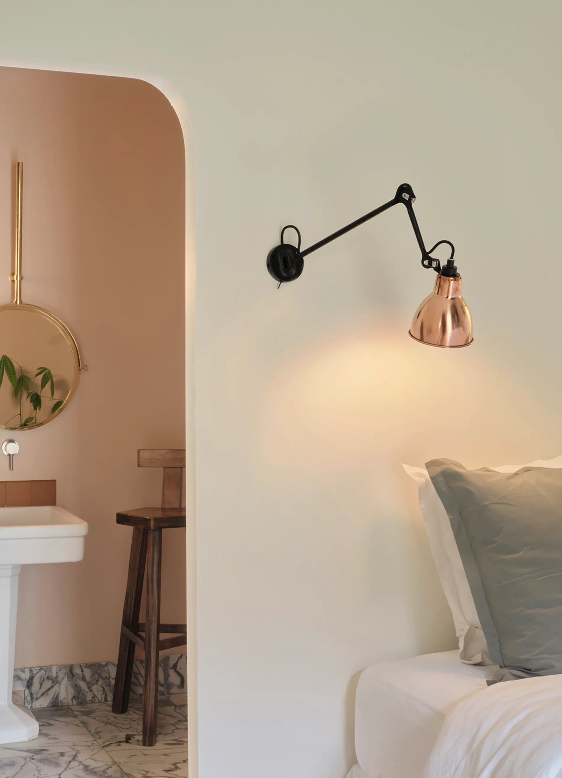 dcw-ditions-lampe-gras-n-122-applique-t-te-de-lit-bras-pivotant image 4