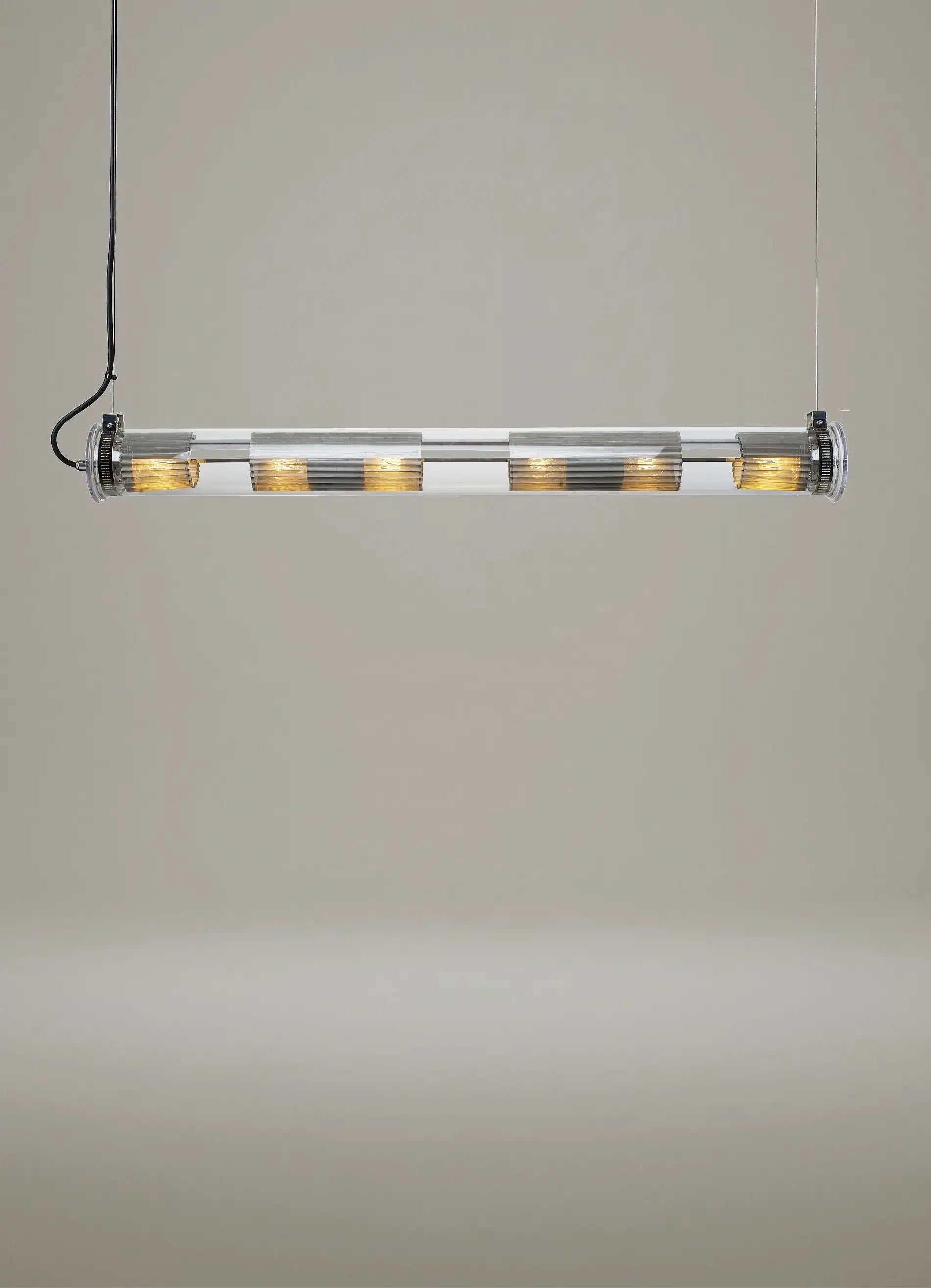 dcw-ditions-in-the-tube-120-1300-suspension-horizontale-ip64 image 3