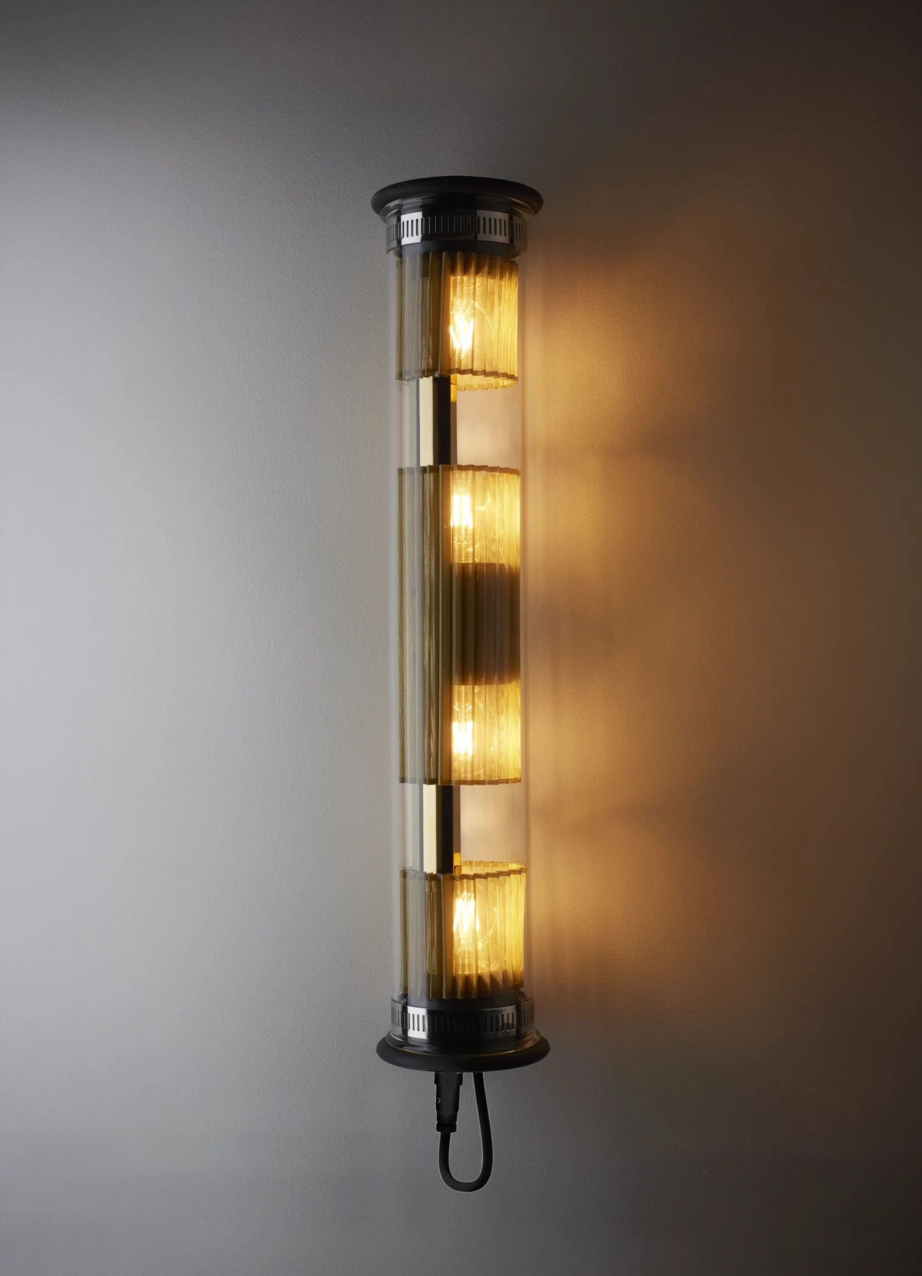 dcw-ditions-in-the-tube-120-700-wall-angle-applique-ip20 image 5