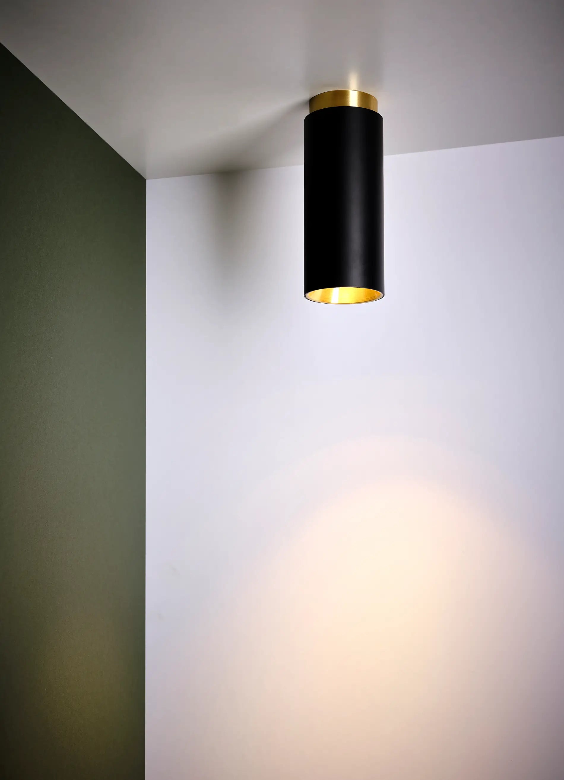 dcw-ditions-tobo-ceiling-65-plafonnier-tubulaire-acier-noir-mat image 1