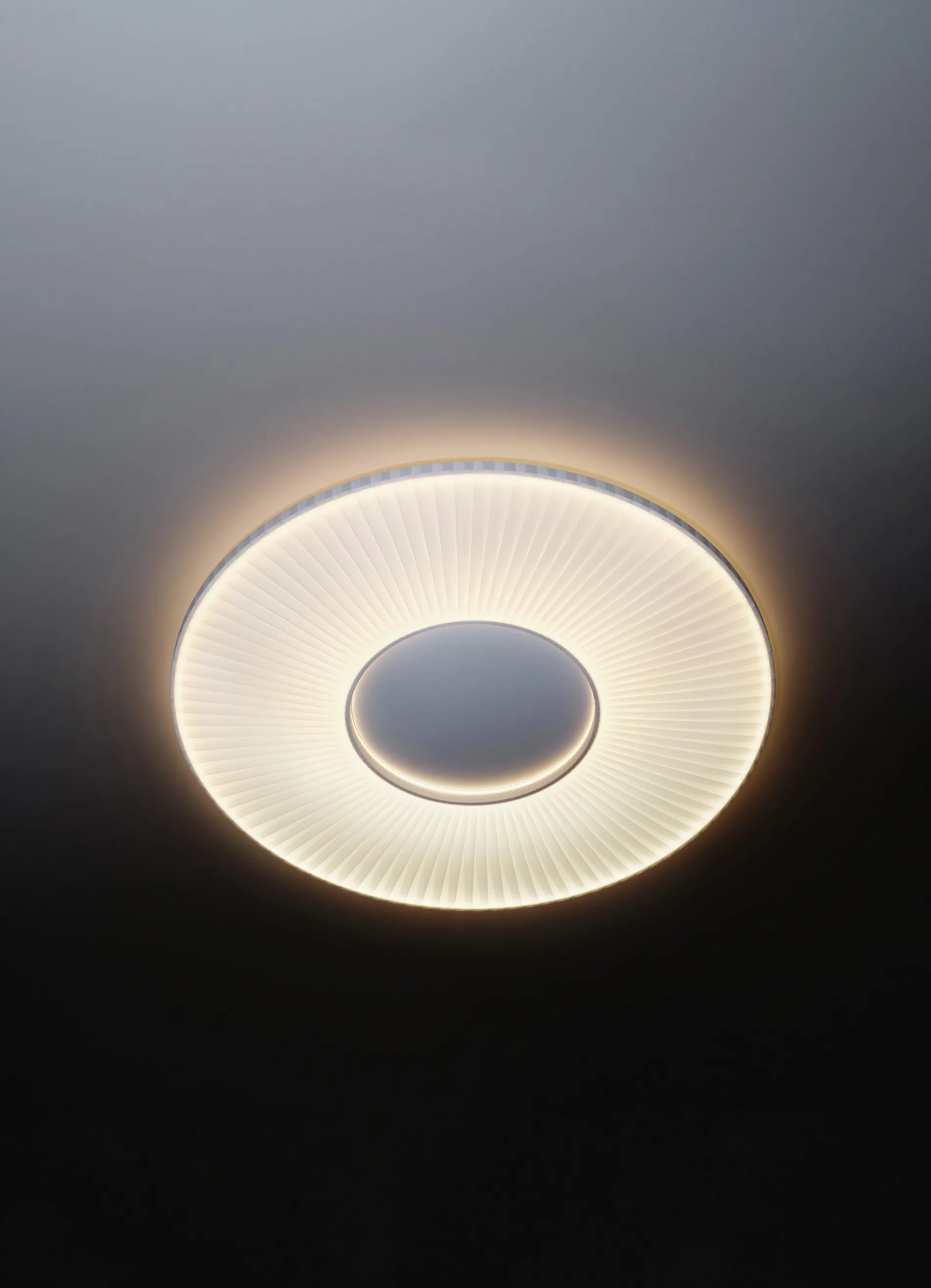 dcw-ditions-iris-ceiling-80-plafonnier-applique-led-80-cm-blanc image 2