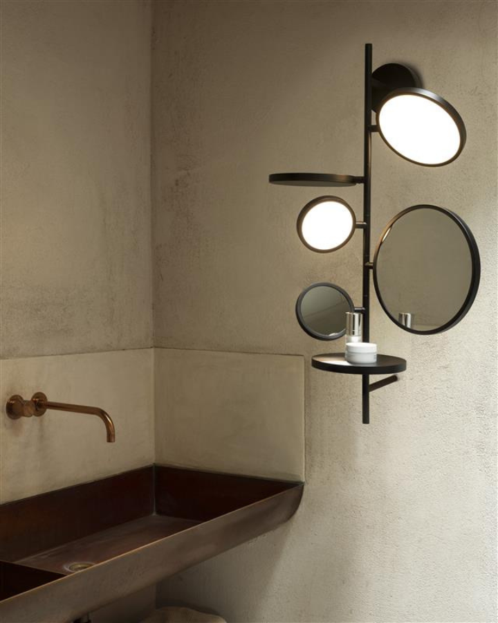 dcw-ditions-tell-me-stories-miroir-lumineux-noir-mat-2-lampes-2 image 5