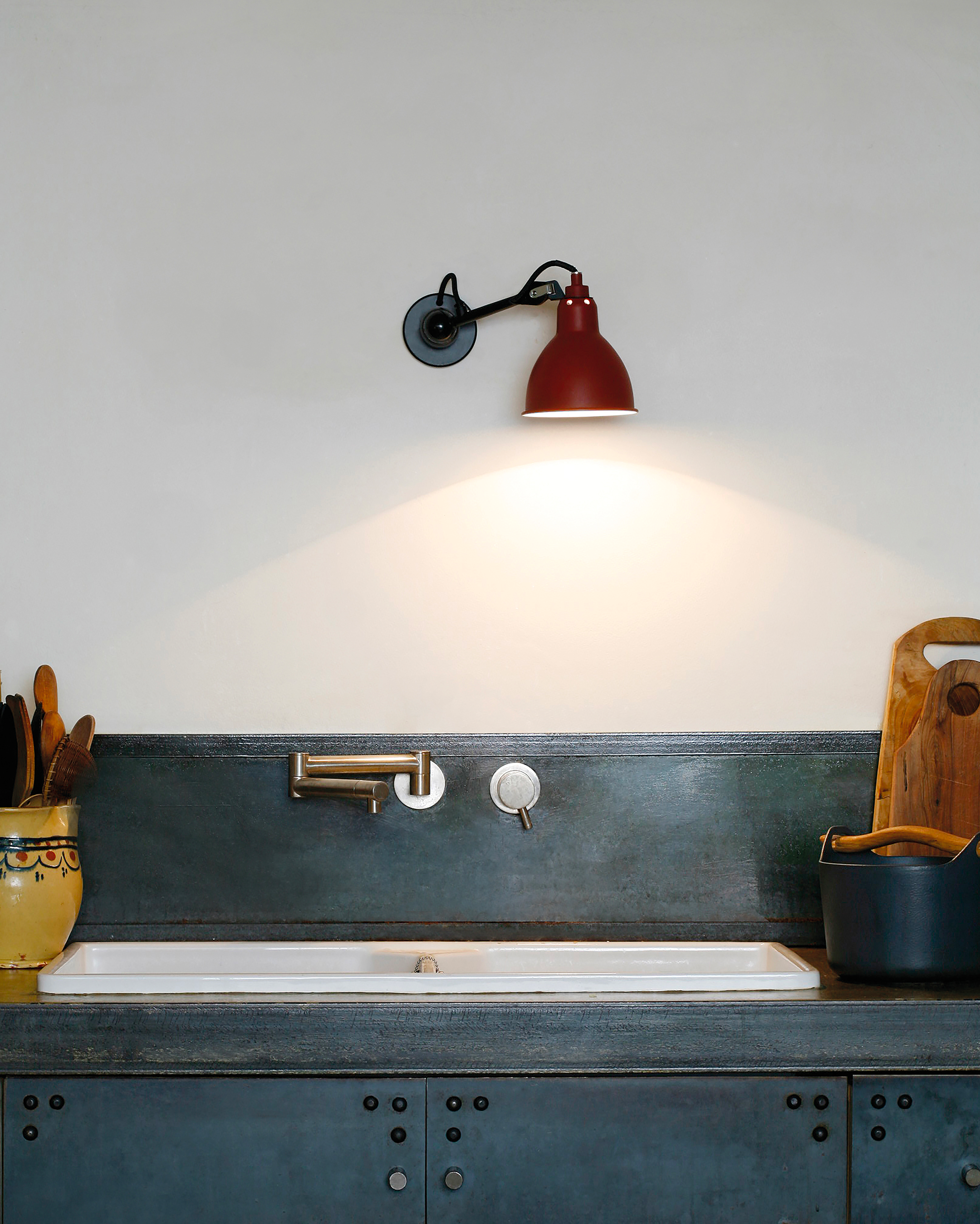 dcw-ditions-lampe-gras-n-304-spot-acier-avec-c-ble-et-interrupteur image 5