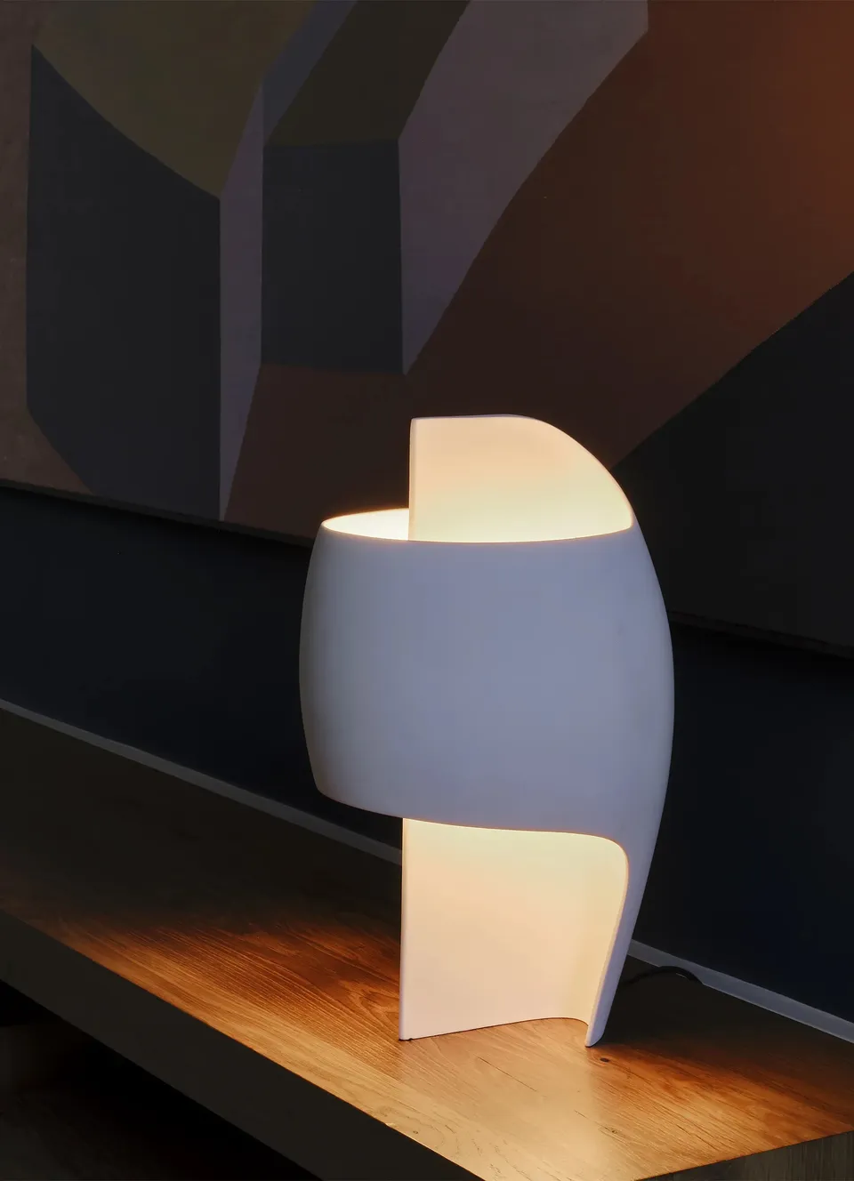 dcw-ditions-la-lampe-b-lampe-d-ambiance-sculpture-blanche image 1
