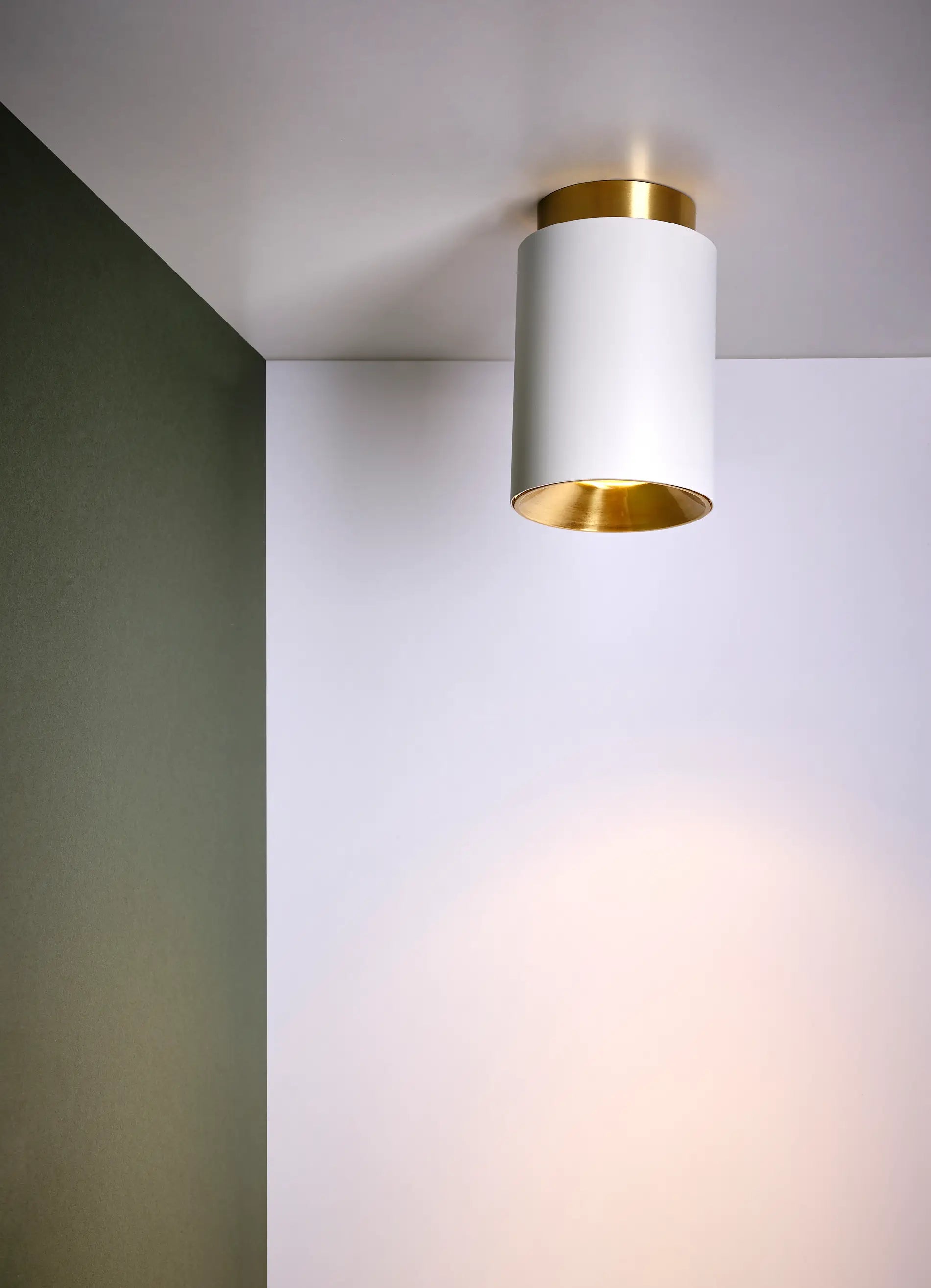 dcw-ditions-tobo-ceiling-85-plafonnier-tubulaire-noir image 5