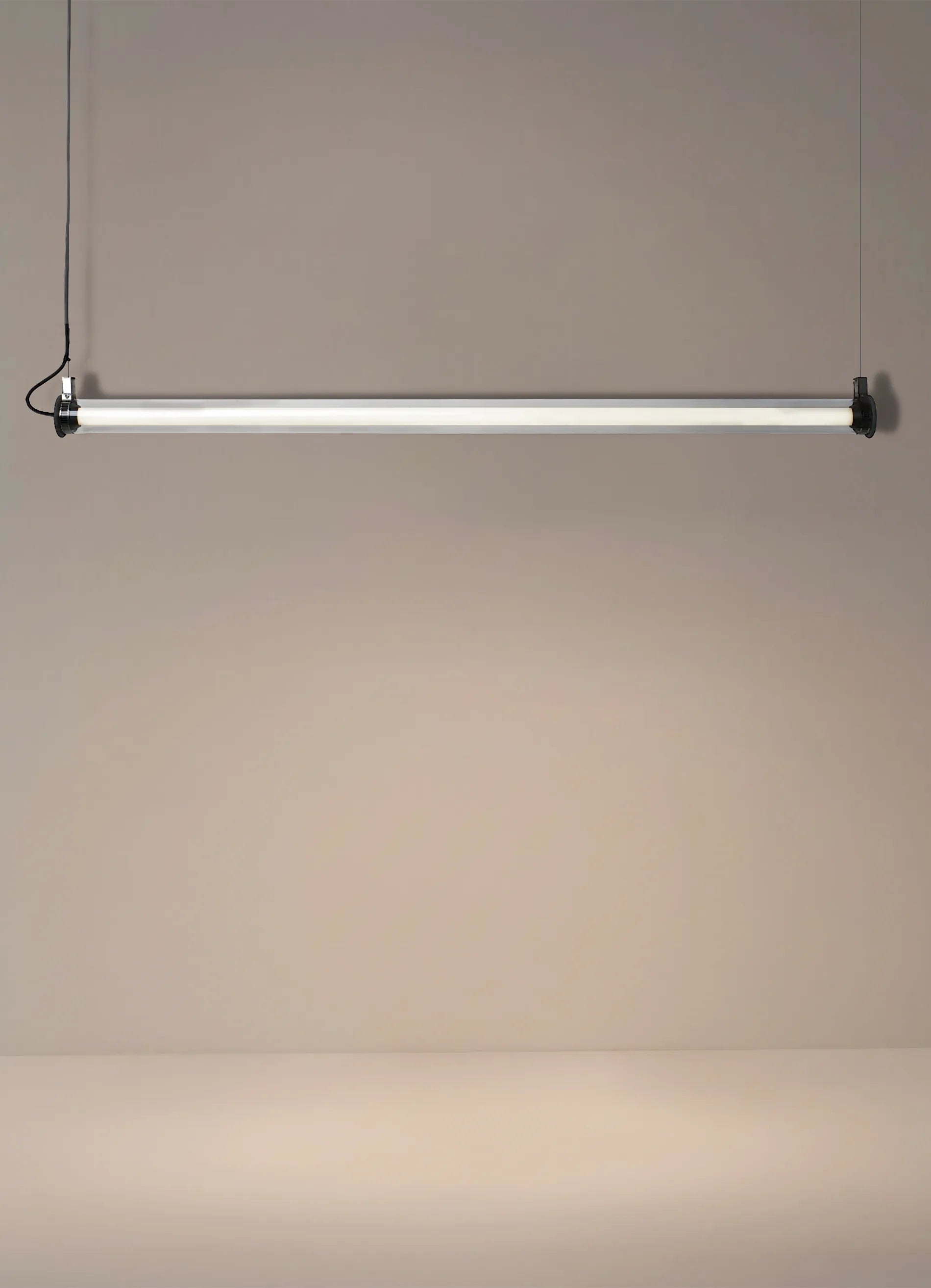 dcw-ditions-in-the-tube-360-1600-pendant-horizontal-suspension-horizontale image 7