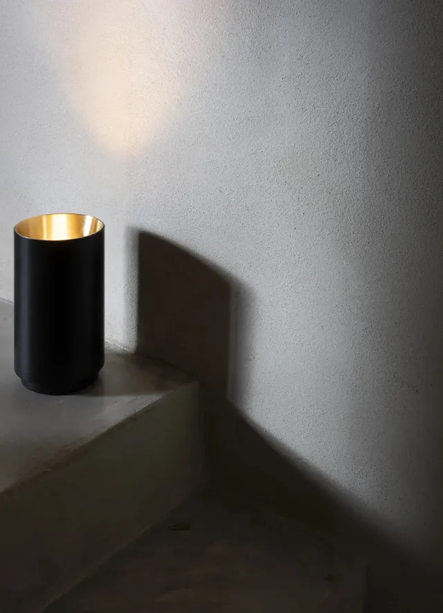 dcw-ditions-tobo-floor-lampadaire-noir-mat-variateur image 1