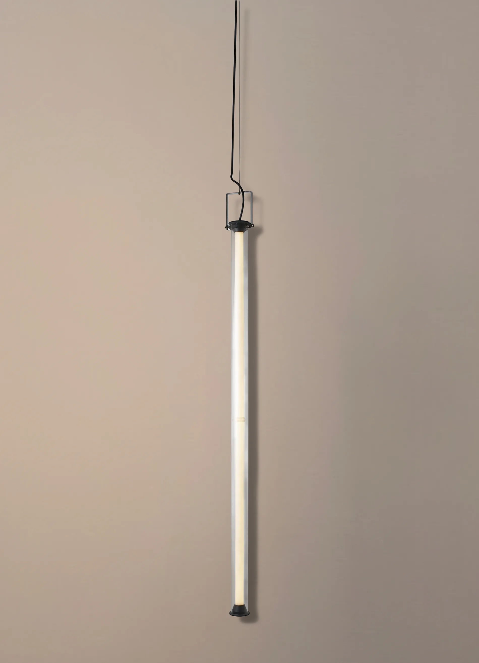dcw-ditions-in-the-tube-360-1600-pendant-vertical-suspension image 4