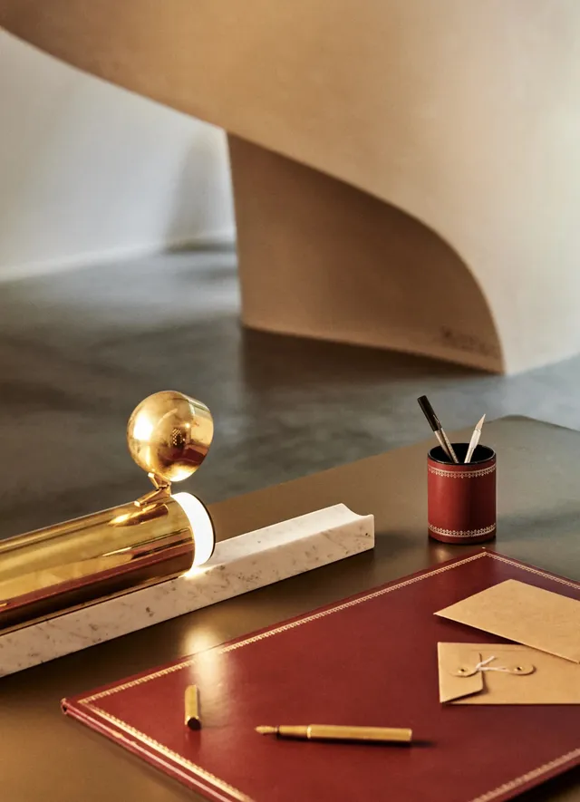 dcw-ditions-isp-table-lampe-de-table-laiton-base-marbre image 1