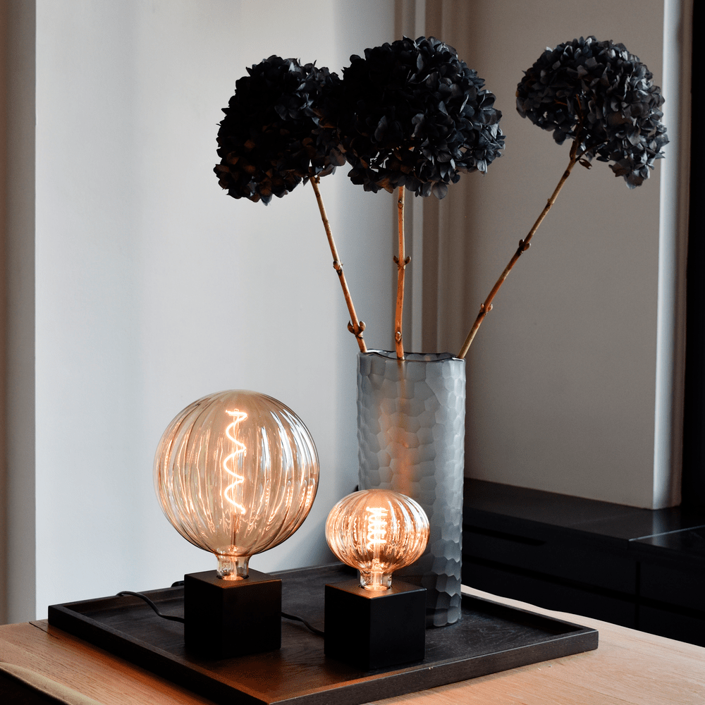 calex-lampe-de-table-carr-e-e27-noir image 4