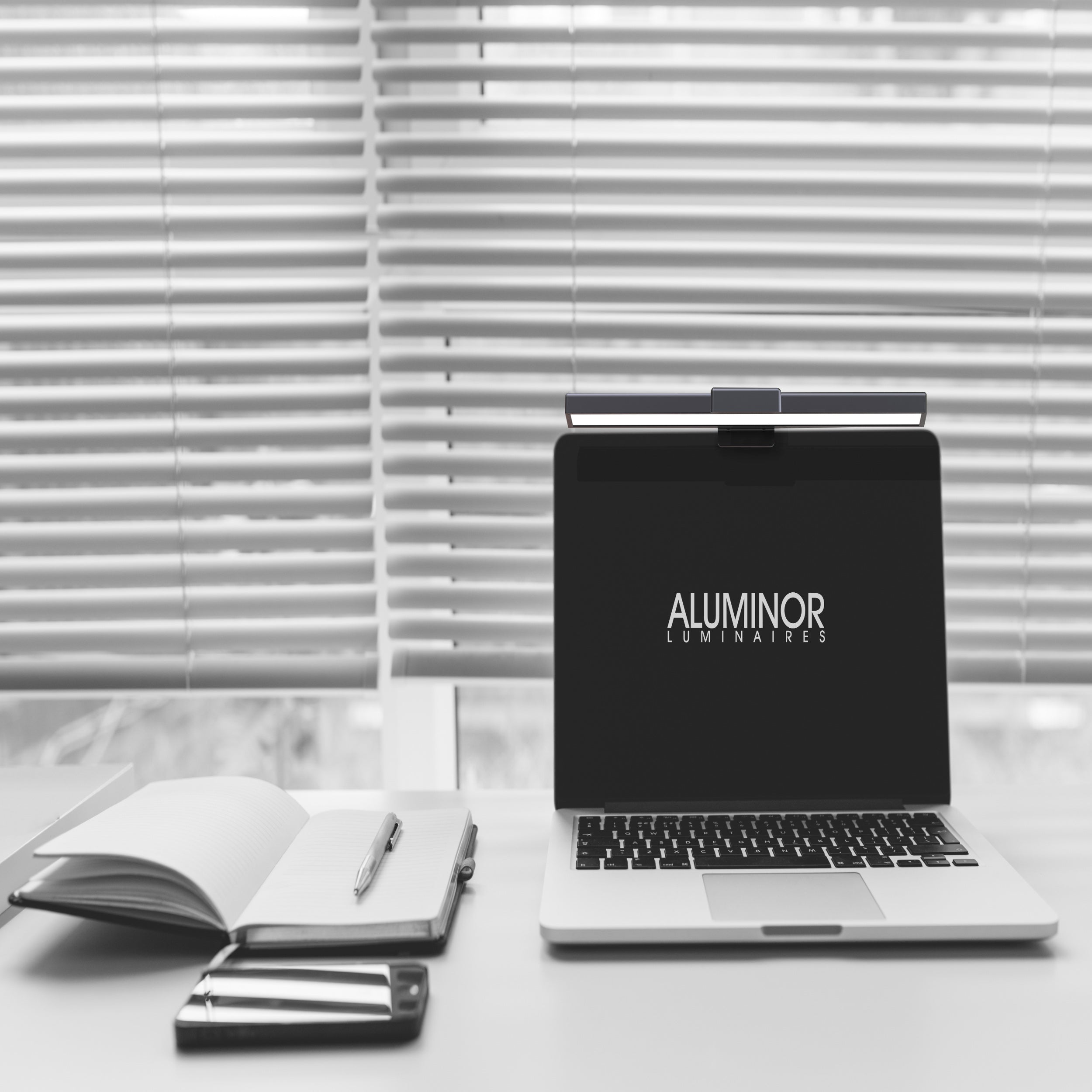 aluminor-line-pm-lampe-de-bureau-led-clipser-cran-tout-m-tal-gris image 2