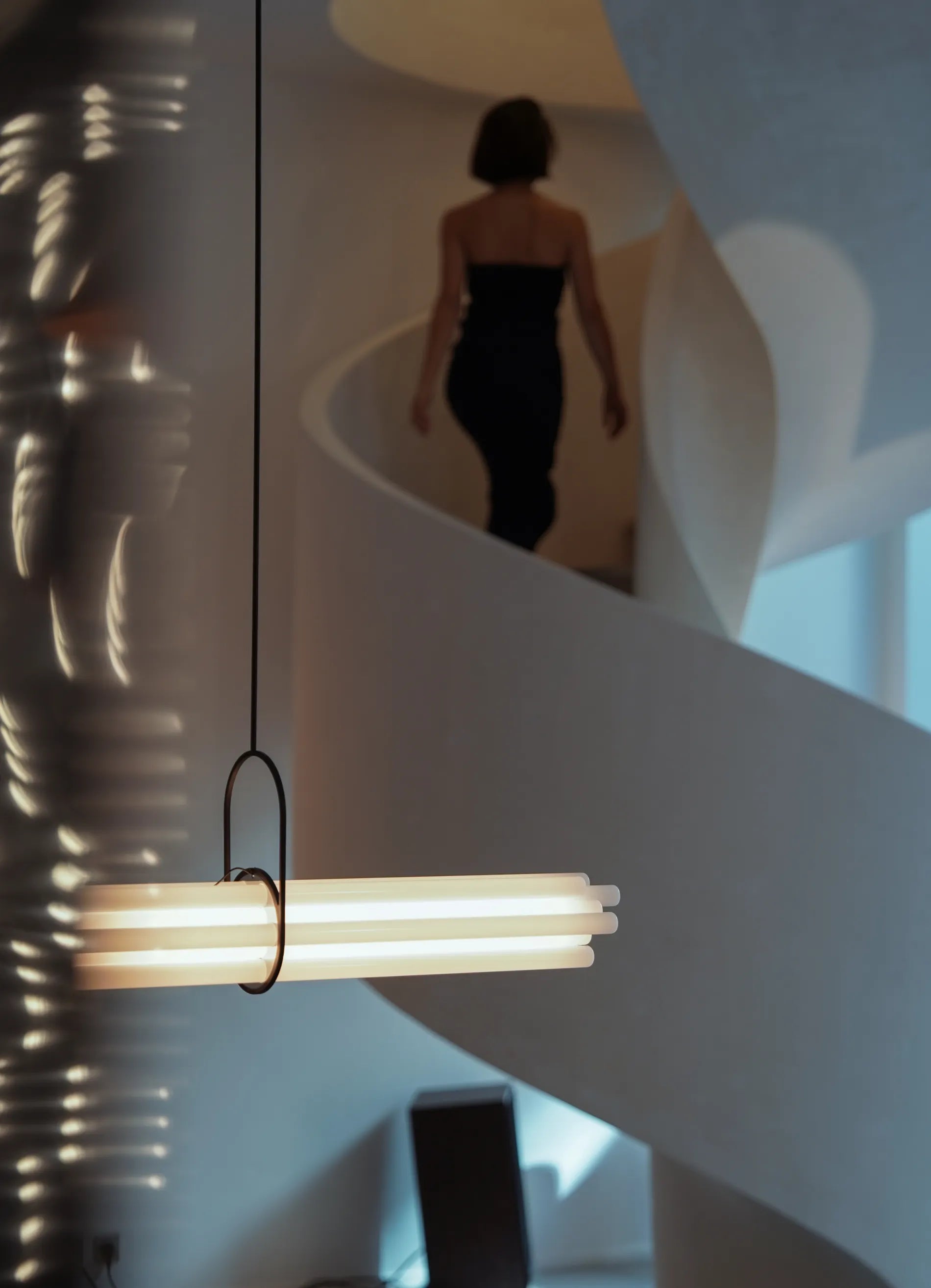 dcw-ditions-nl12-suspension-12-tubes-en-verre-trompe-l-il image 8