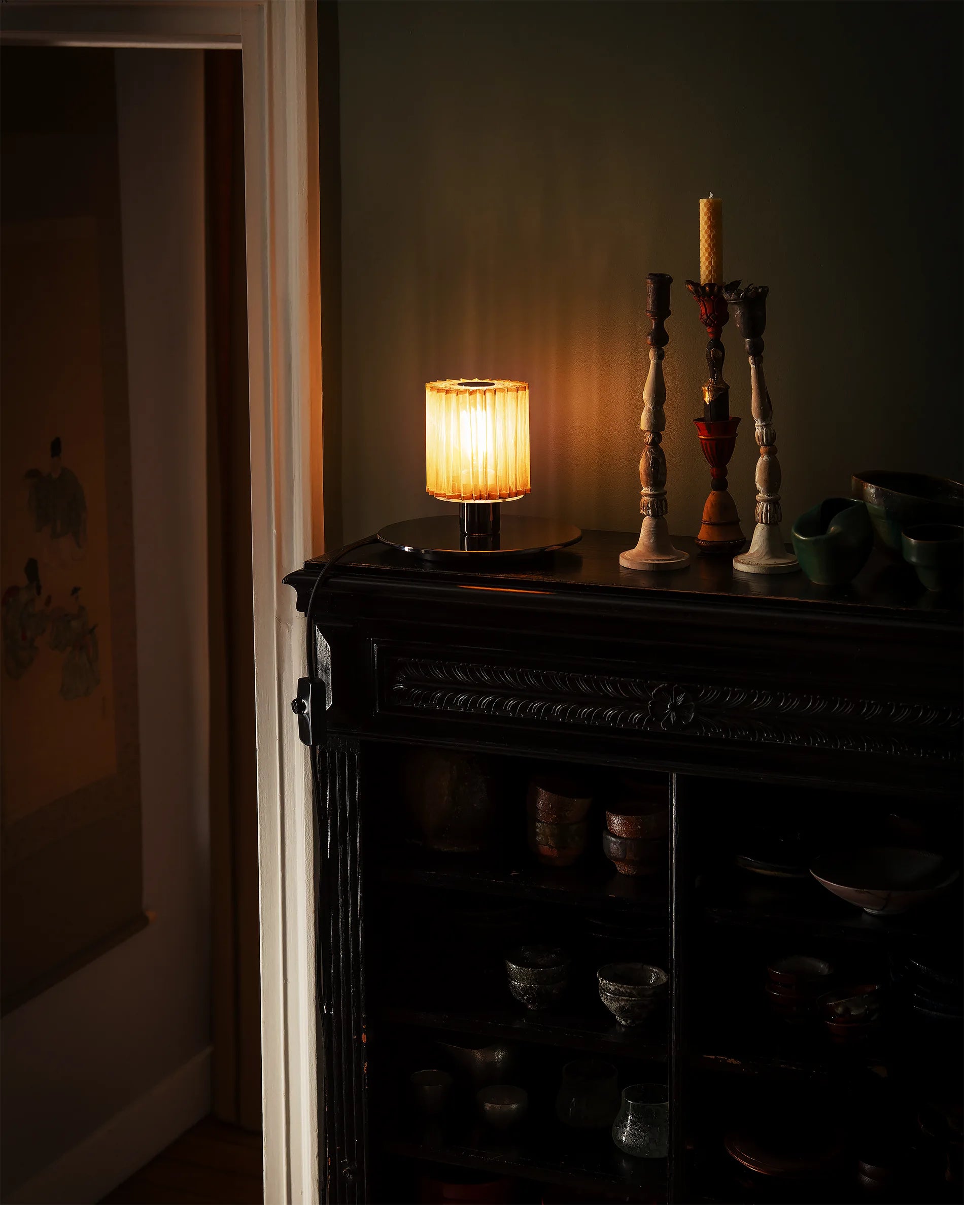 dcw-ditions-in-the-sun-table-220-lampe-de-table-d-ambiance image 4