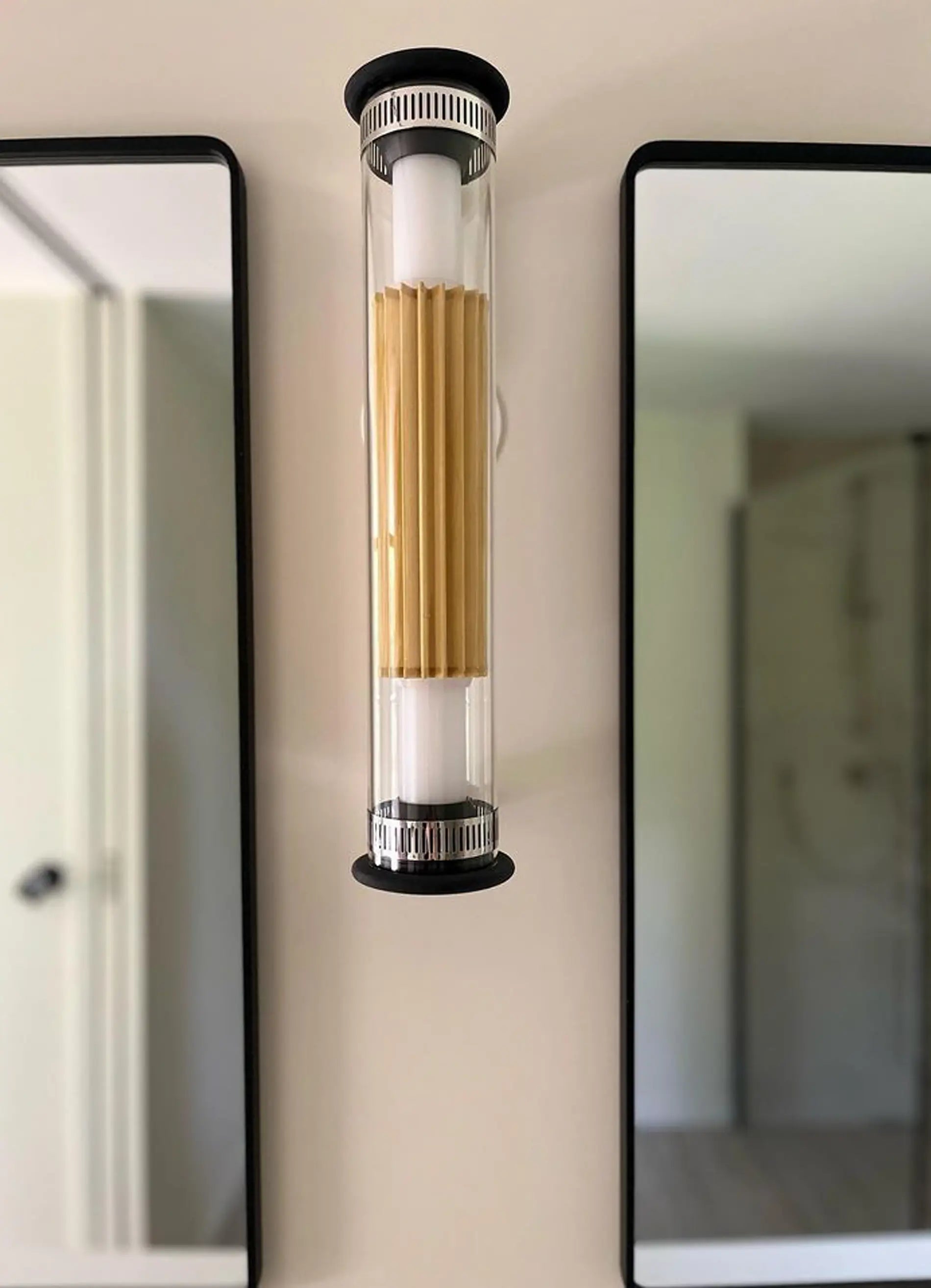 dcw-ditions-in-the-tube-360-400-applique-murale-et-suspension image 4