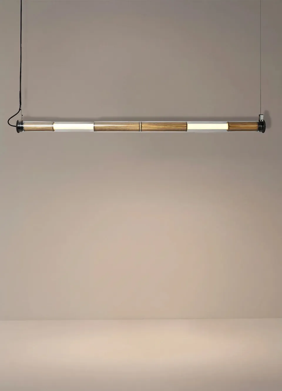 dcw-ditions-in-the-tube-360-1600-pendant-horizontal-suspension-horizontale image 1
