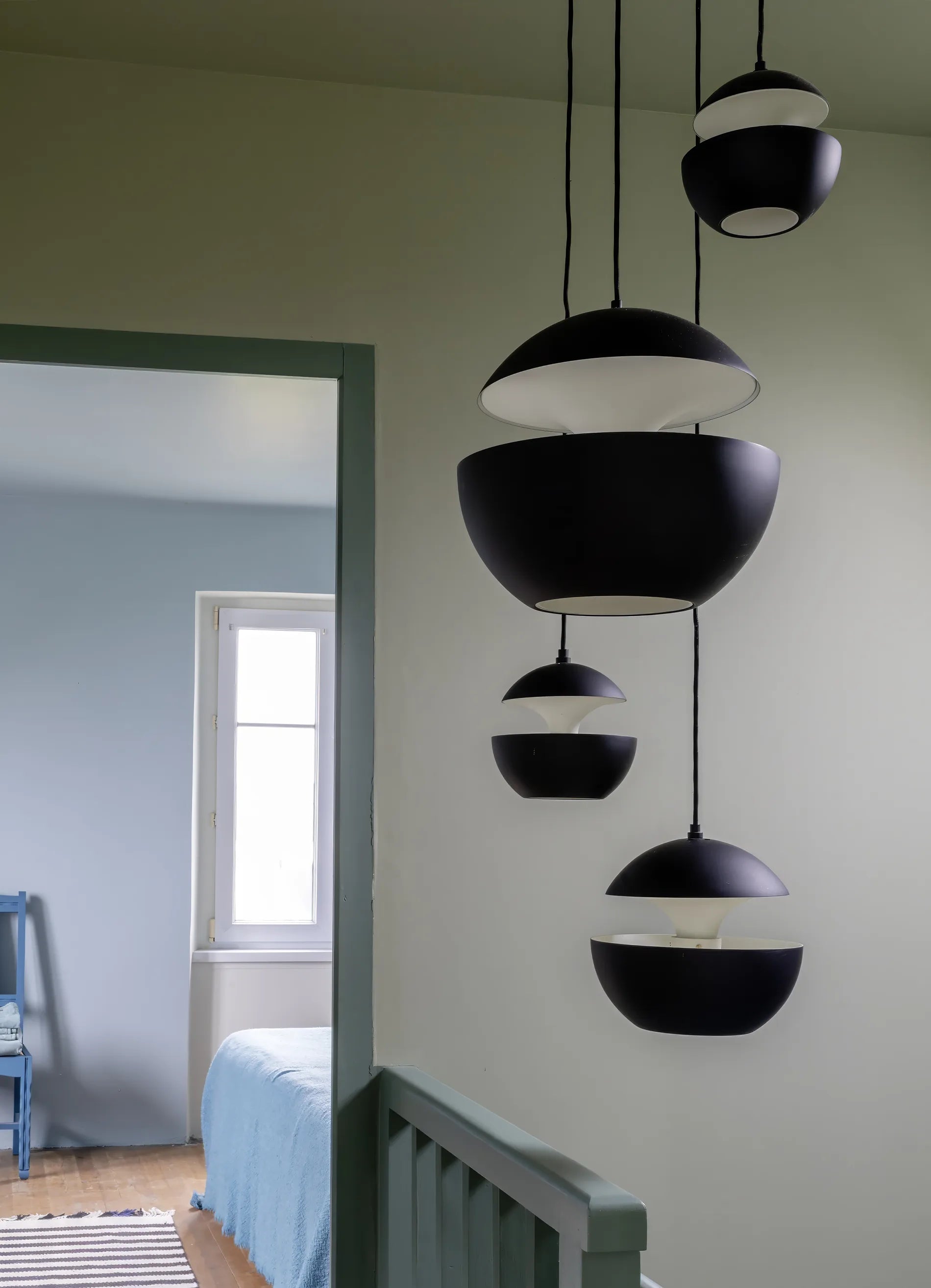 dcw-ditions-here-comes-the-sun-175-suspension-aluminium-2 image 8