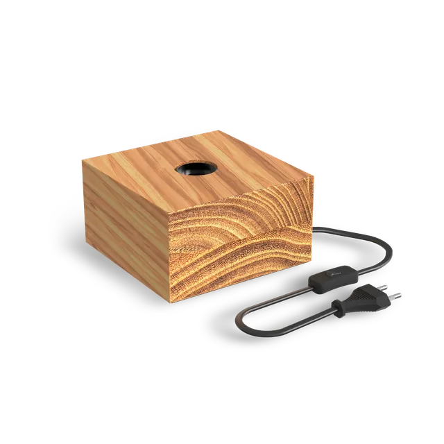 calex-crown-series-lampe-de-table-carr-e-e27-bois-fsc-socle-noir image 1