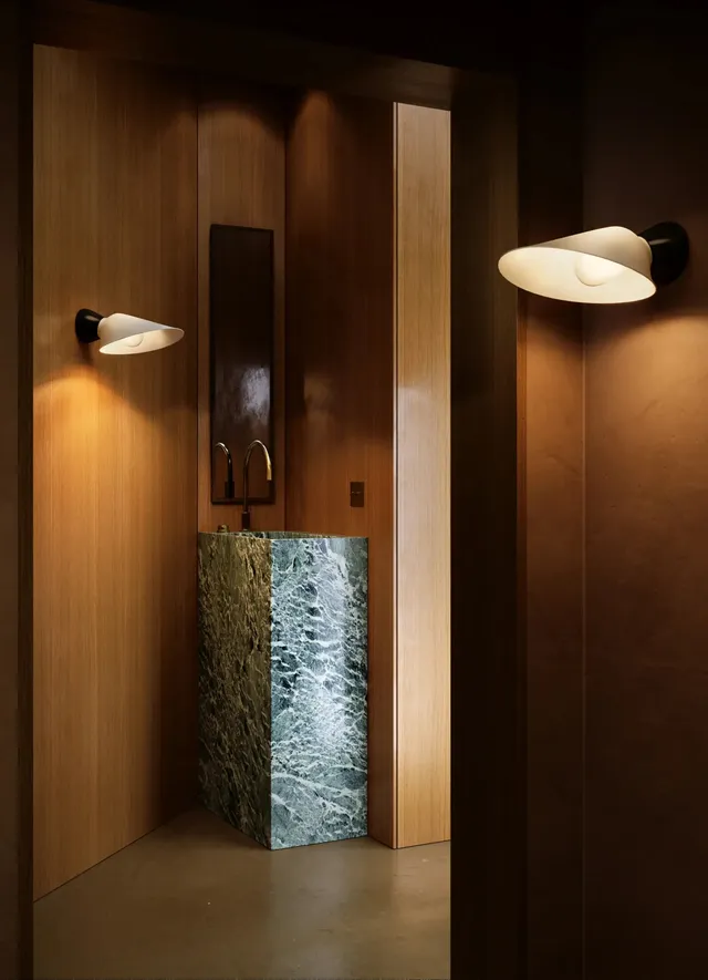 dcw-ditions-plume-bathroom-applique-salle-de-bain-ip44 image 1