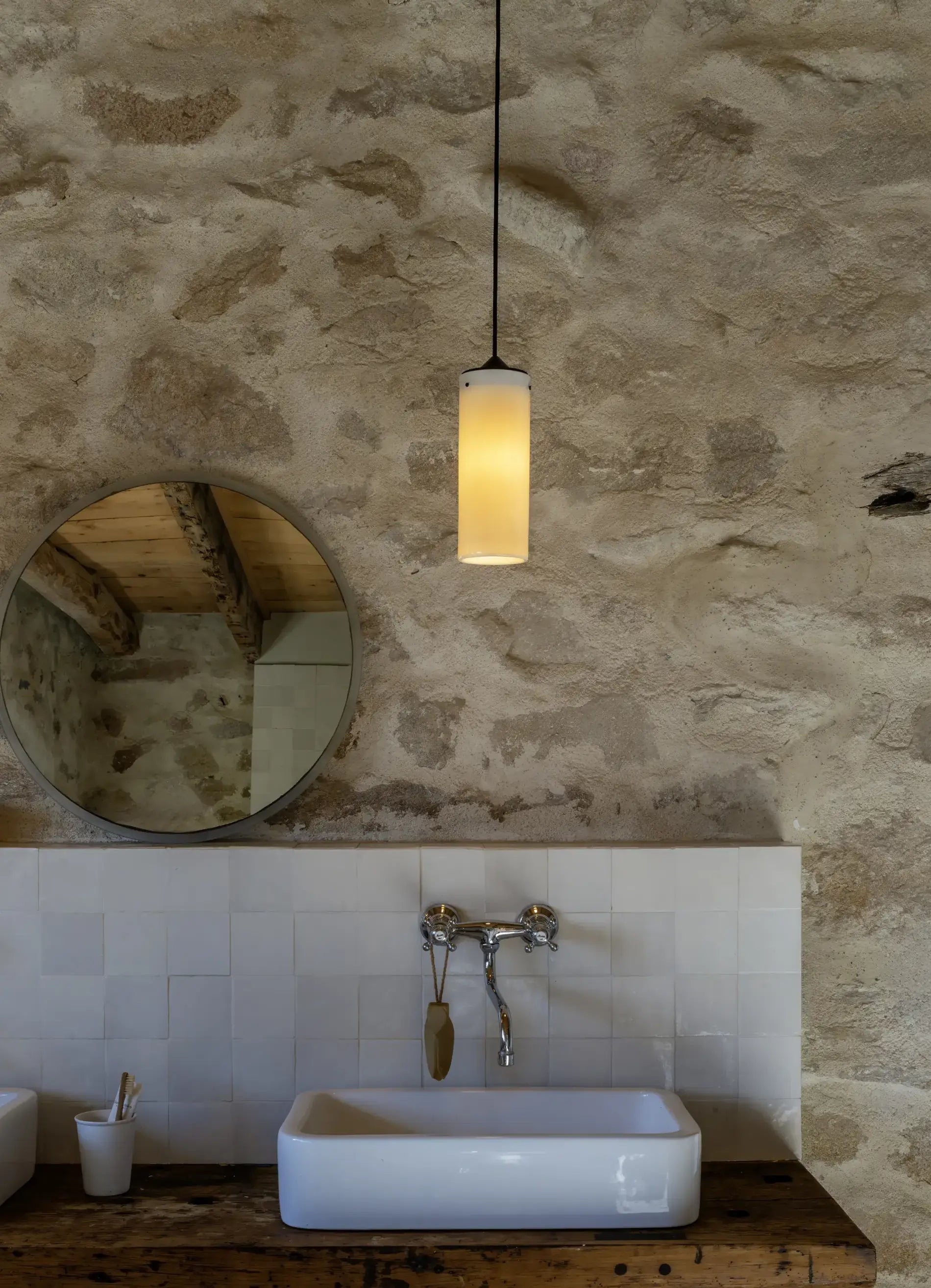 dcw-ditions-tobo-porcelain-pendant-250-suspension-porcelaine image 4