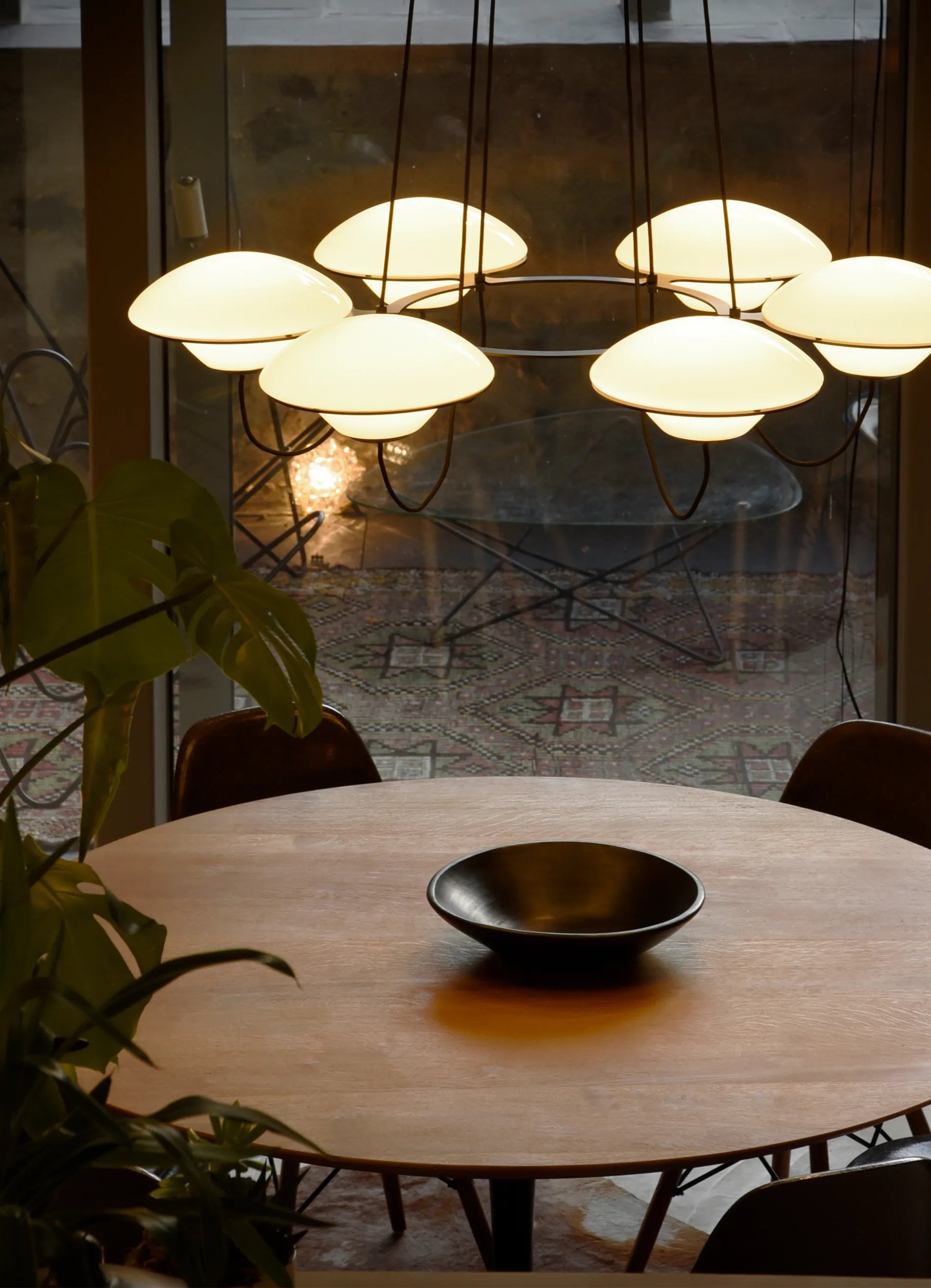dcw-ditions-in-the-air-6-suspension-lustre-6-lumi-res-m-tal-noir-et-verre image 6