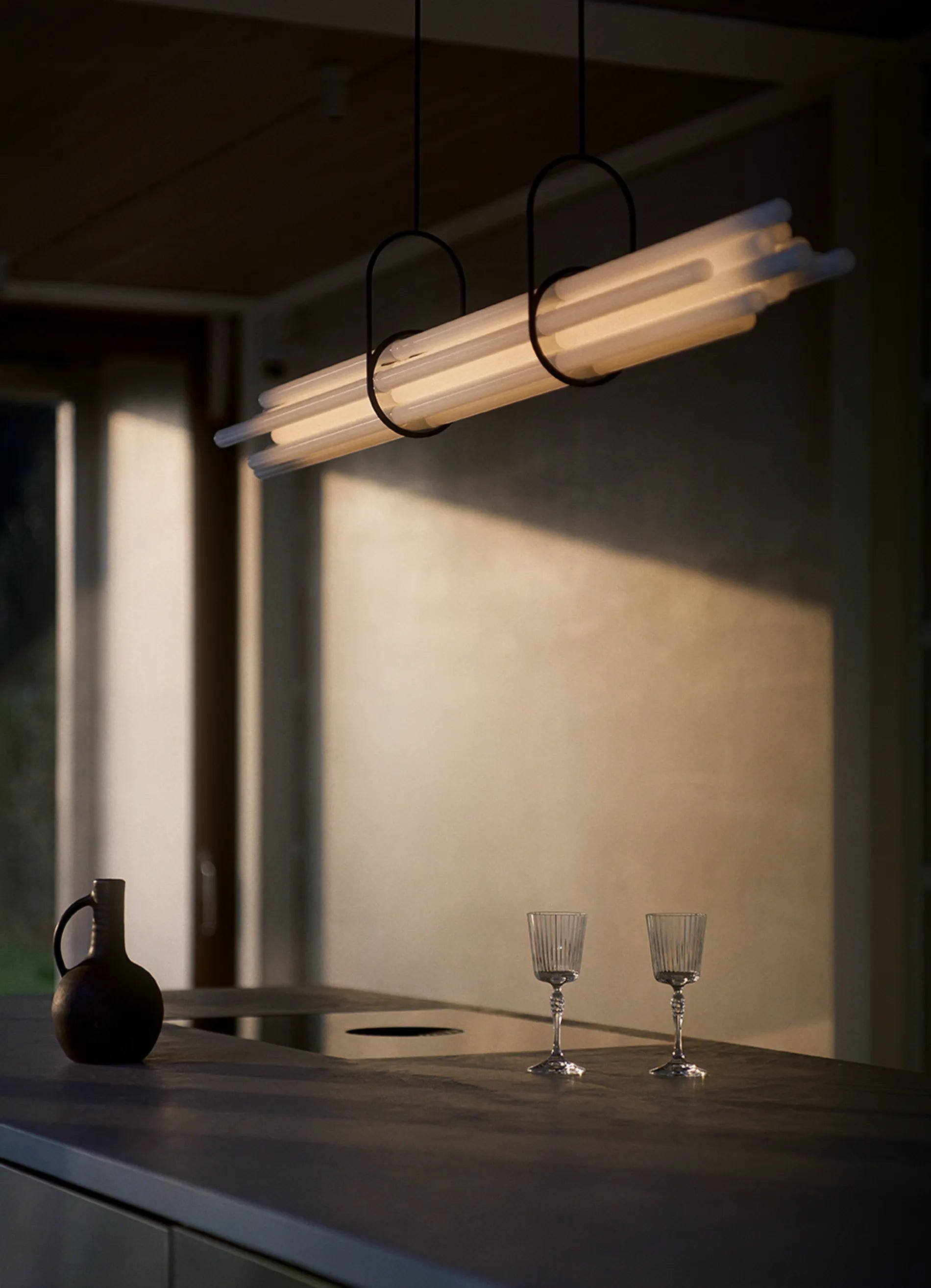 dcw-ditions-nl12-suspension-12-tubes-en-verre-trompe-l-il image 5