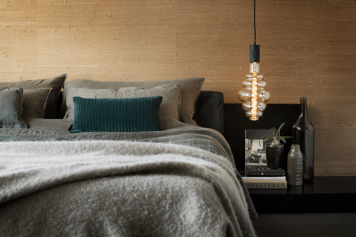calex-xxl-paris-ampoule-led-dor-e-e27-4w-dimmable image 4