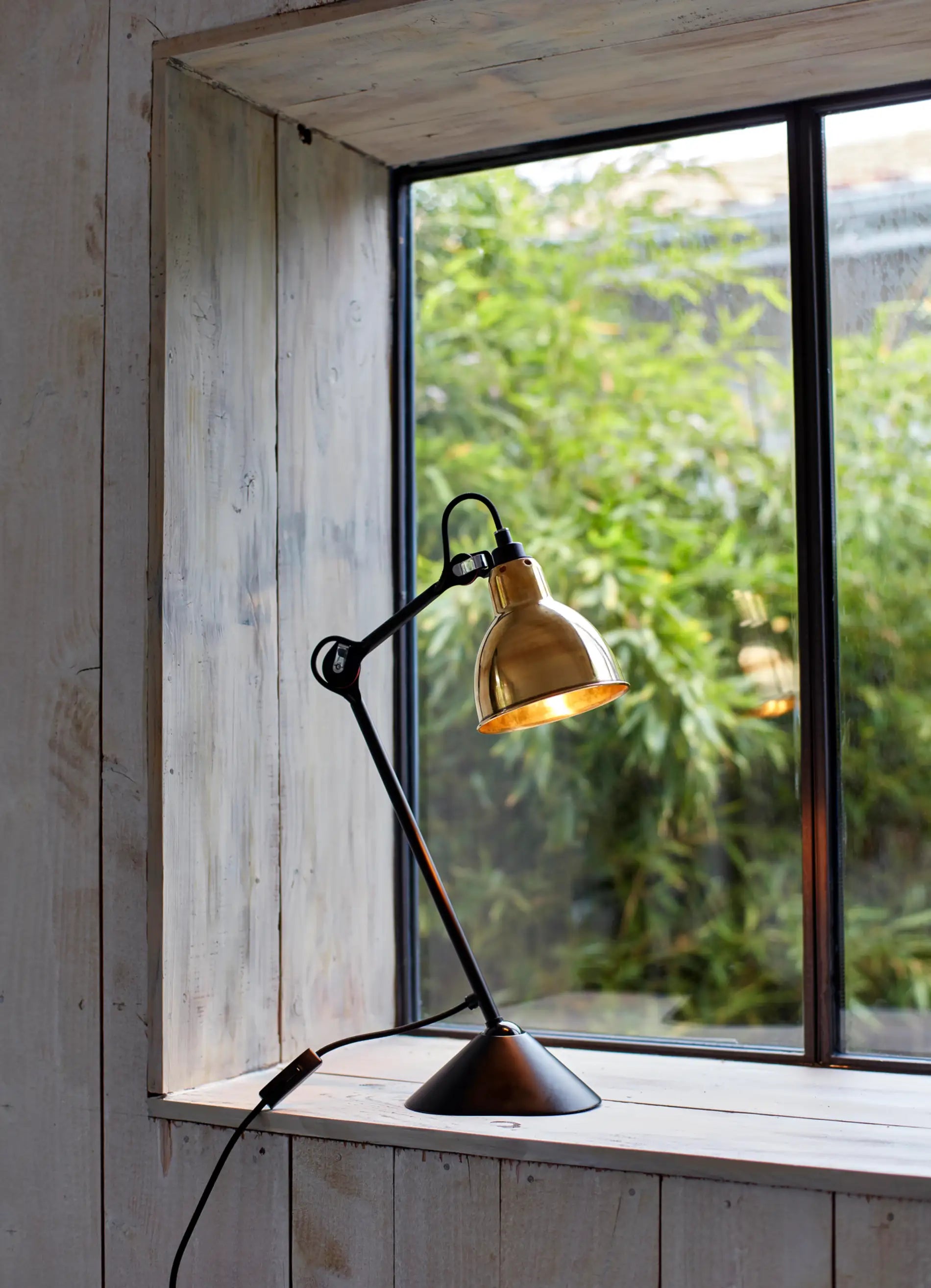 dcw-ditions-lampe-gras-n-205-lampe-de-table-acier-2 image 2