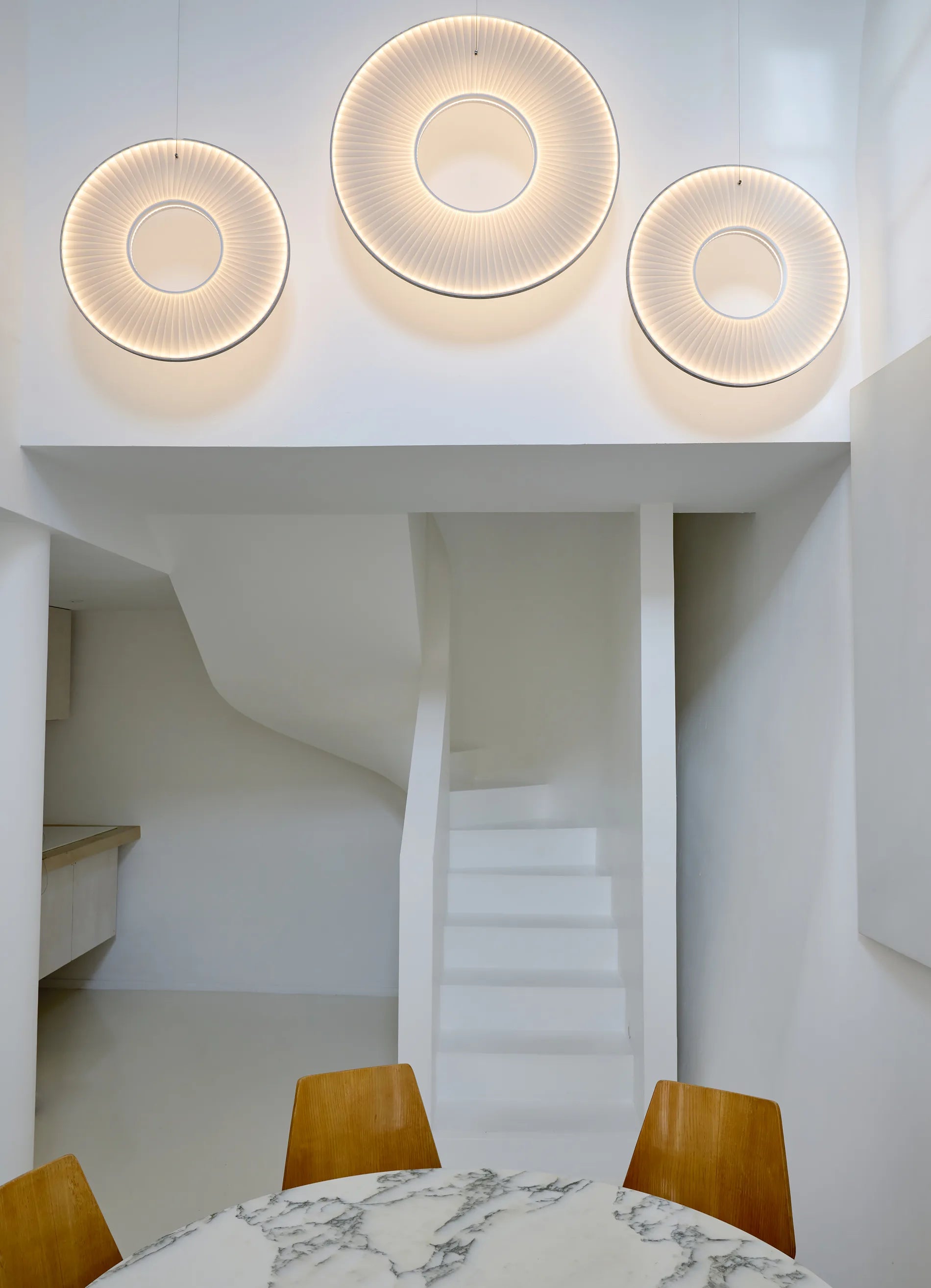 dcw-ditions-iris-pendant-vertical-60-suspension-led-tissu-ruban-blanc image 7