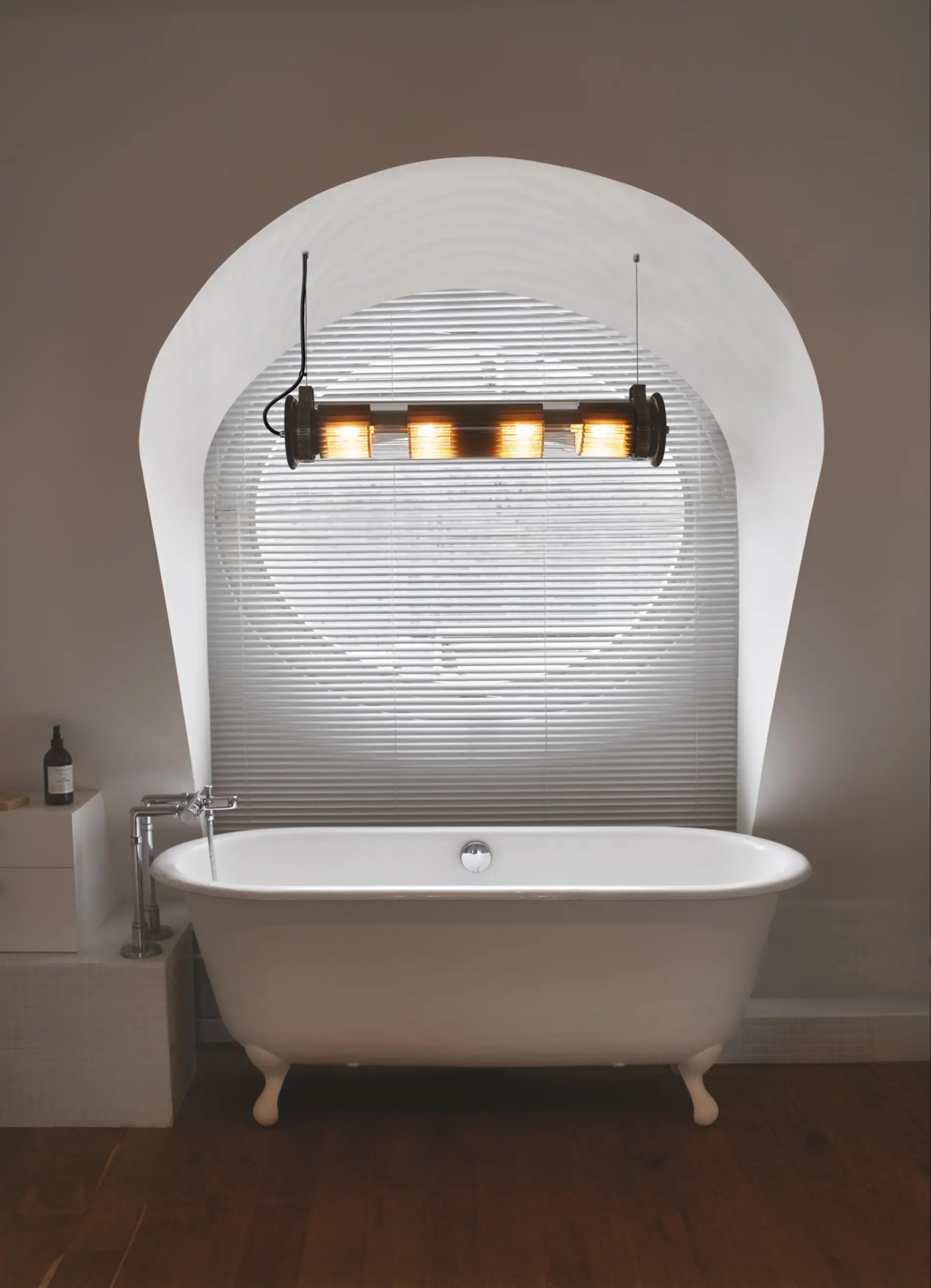 dcw-ditions-in-the-tube-120-700-pendant-horizontal-ip64-suspension image 1