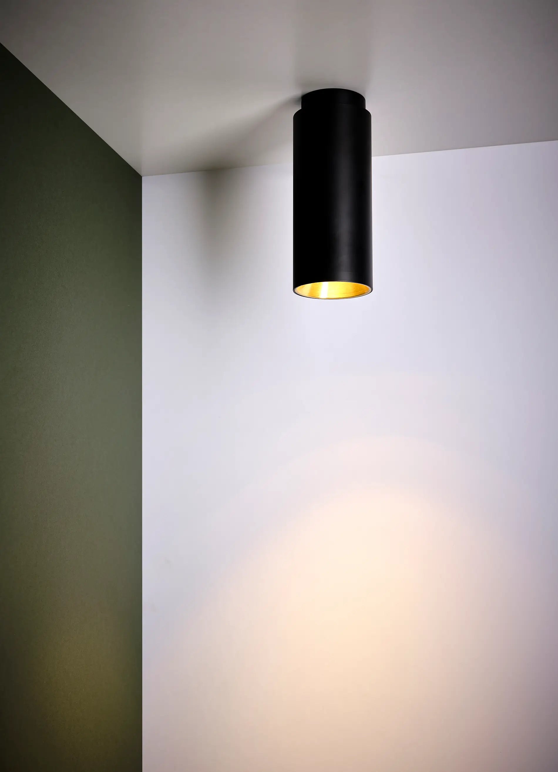dcw-ditions-tobo-ceiling-65-plafonnier-tubulaire-acier-noir-mat image 2