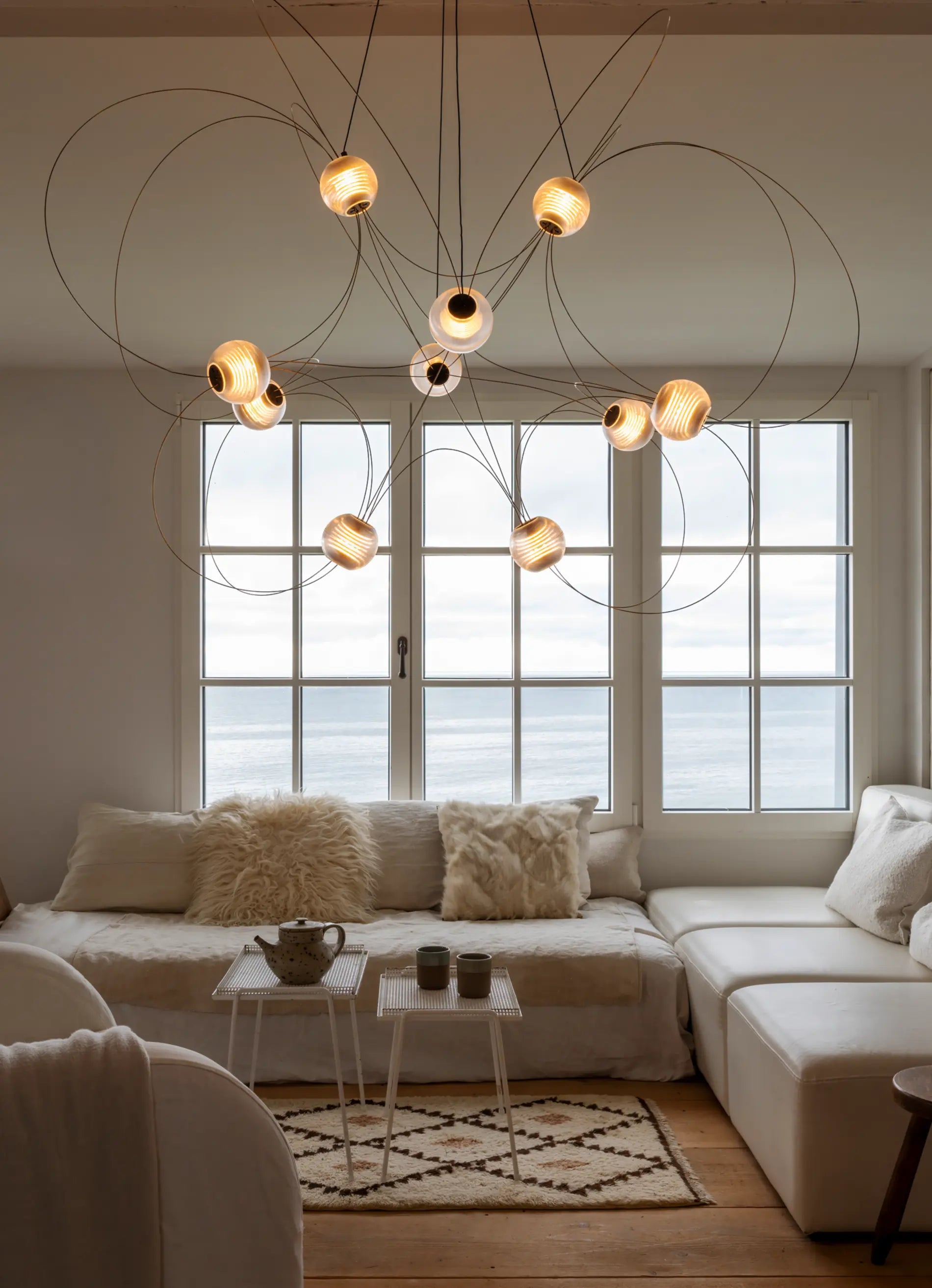 dcw-ditions-munari-10-suspension-10-sph-res-led-noir-pr-assembl-e image 5