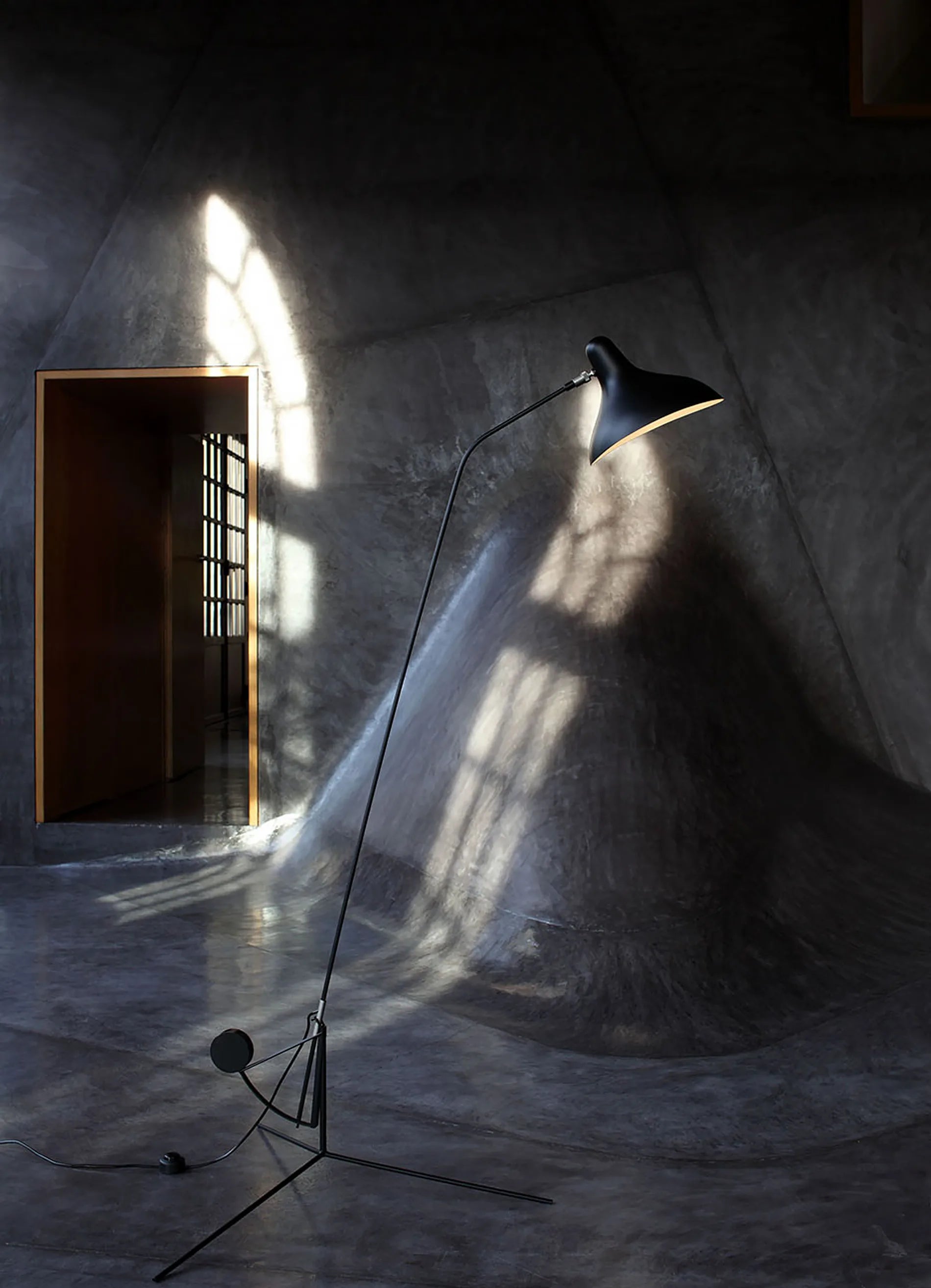 dcw-ditions-mantis-bs1-lampadaire image 7