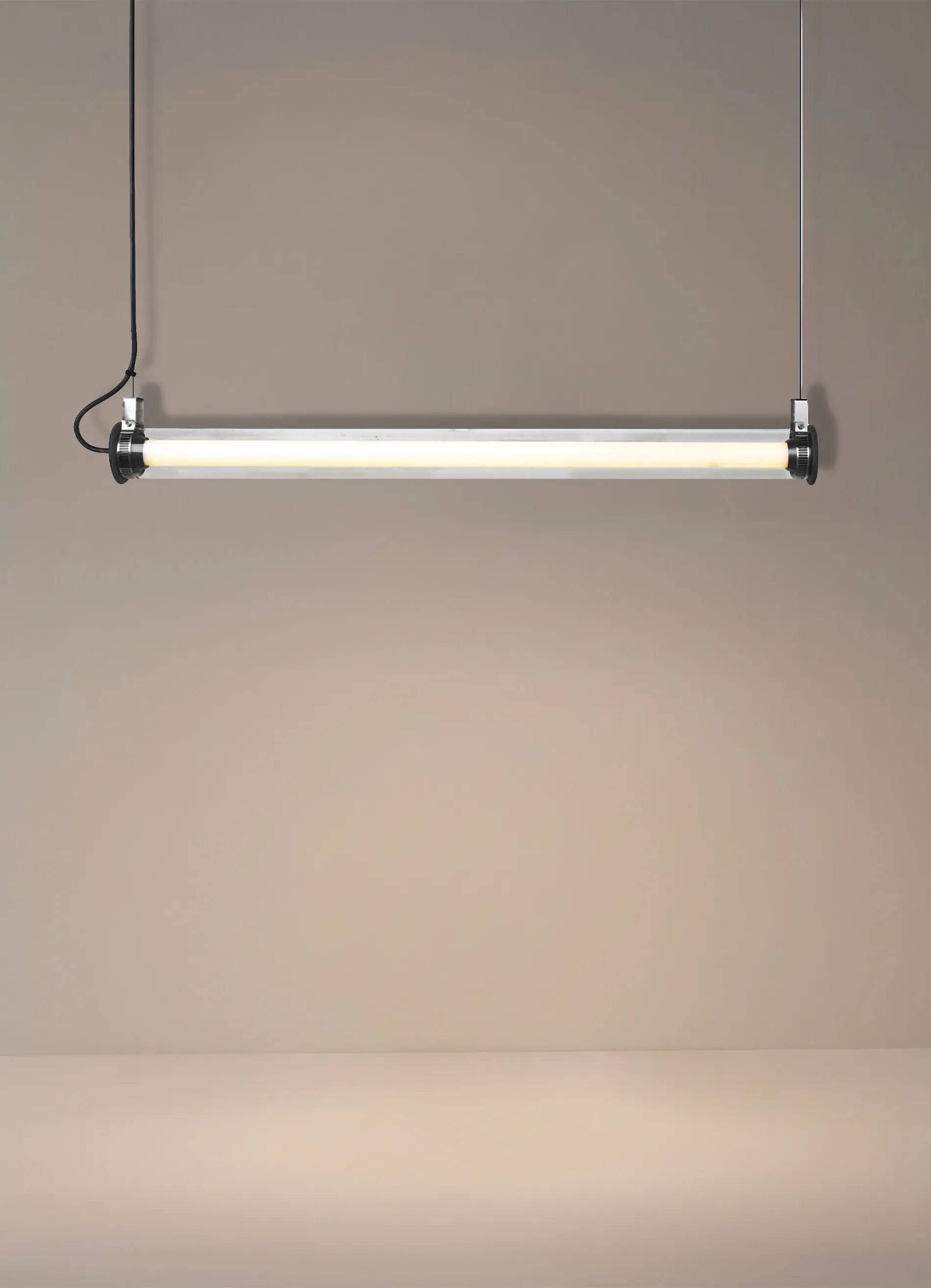 dcw-ditions-in-the-tube-360-1000-pendant-horizontal-suspension-horizontale image 6