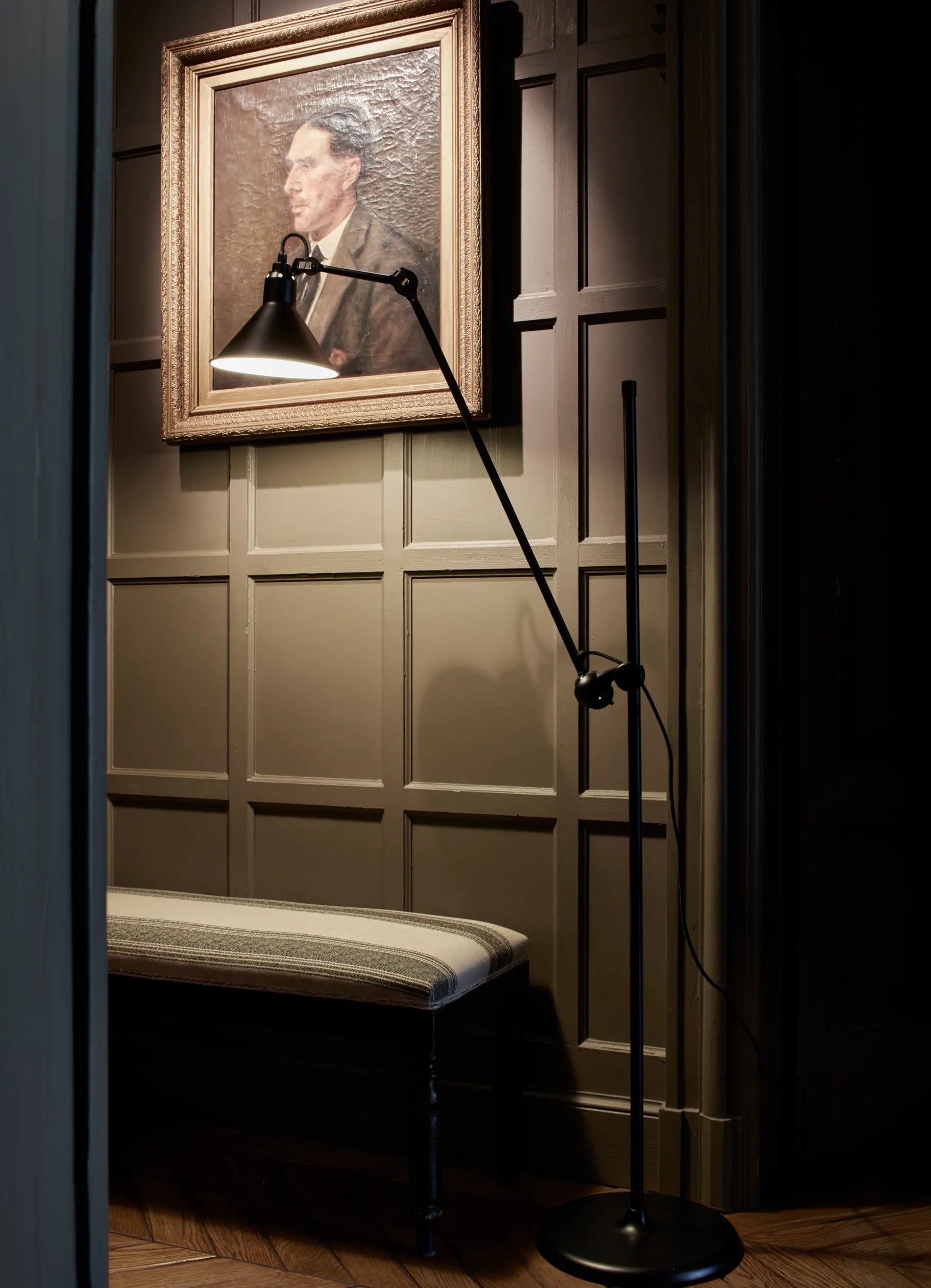 dcw-ditions-lampe-gras-n-215-lampadaire-acier image 4