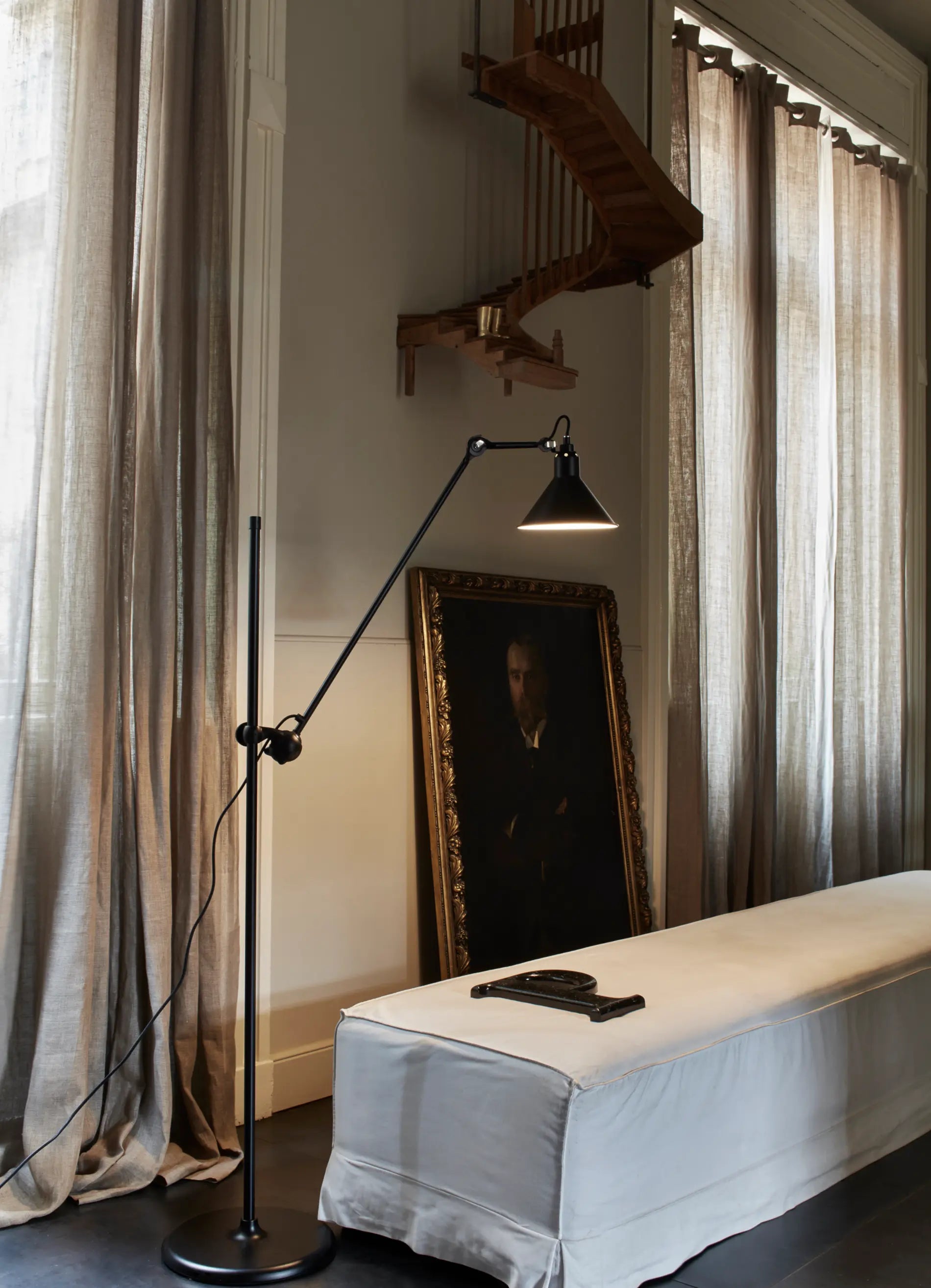 dcw-ditions-lampe-gras-n-215-lampadaire-acier image 2