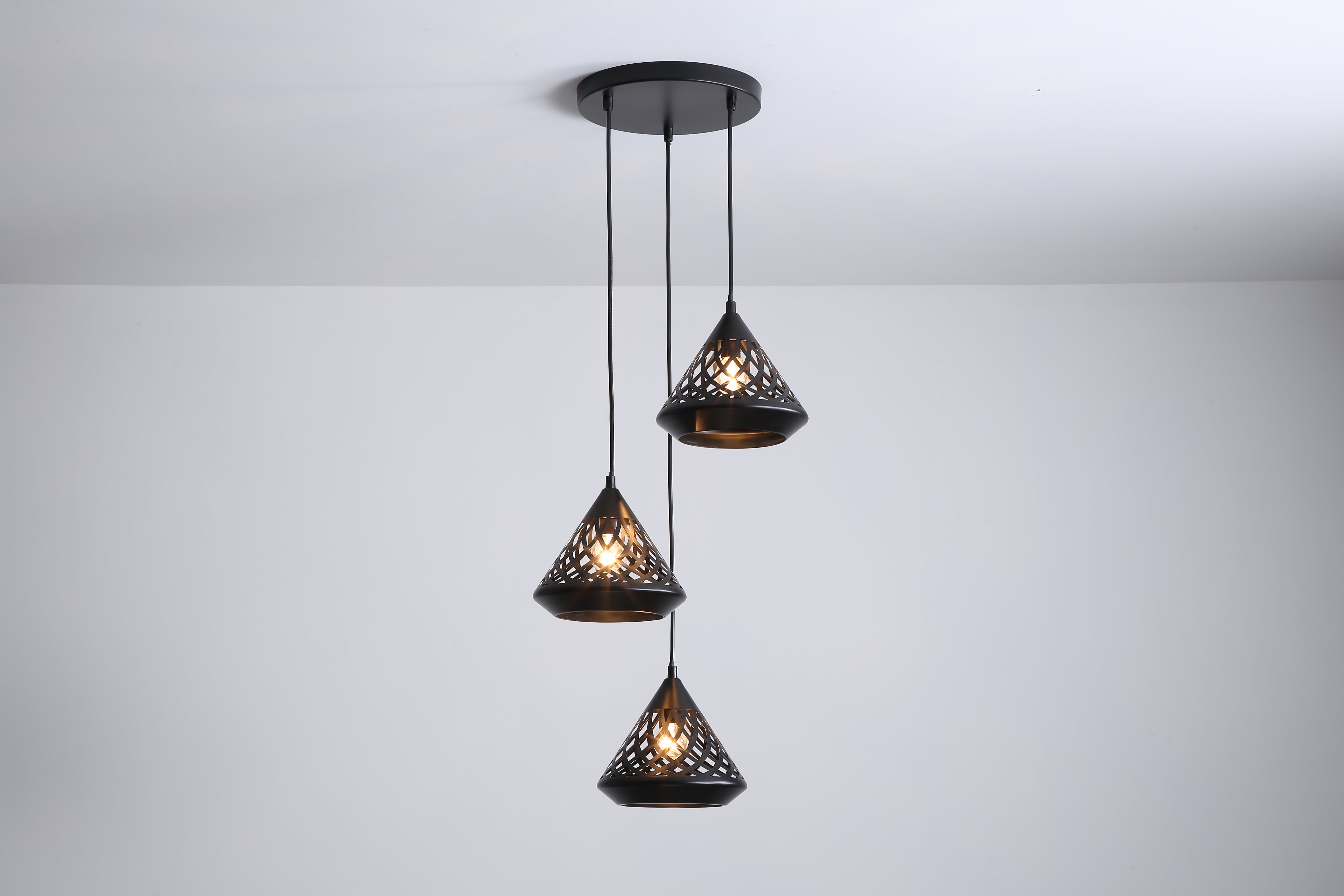 aluminor-cone-3-s-suspension-3-c-nes-m-tal-noir-ajour image 5