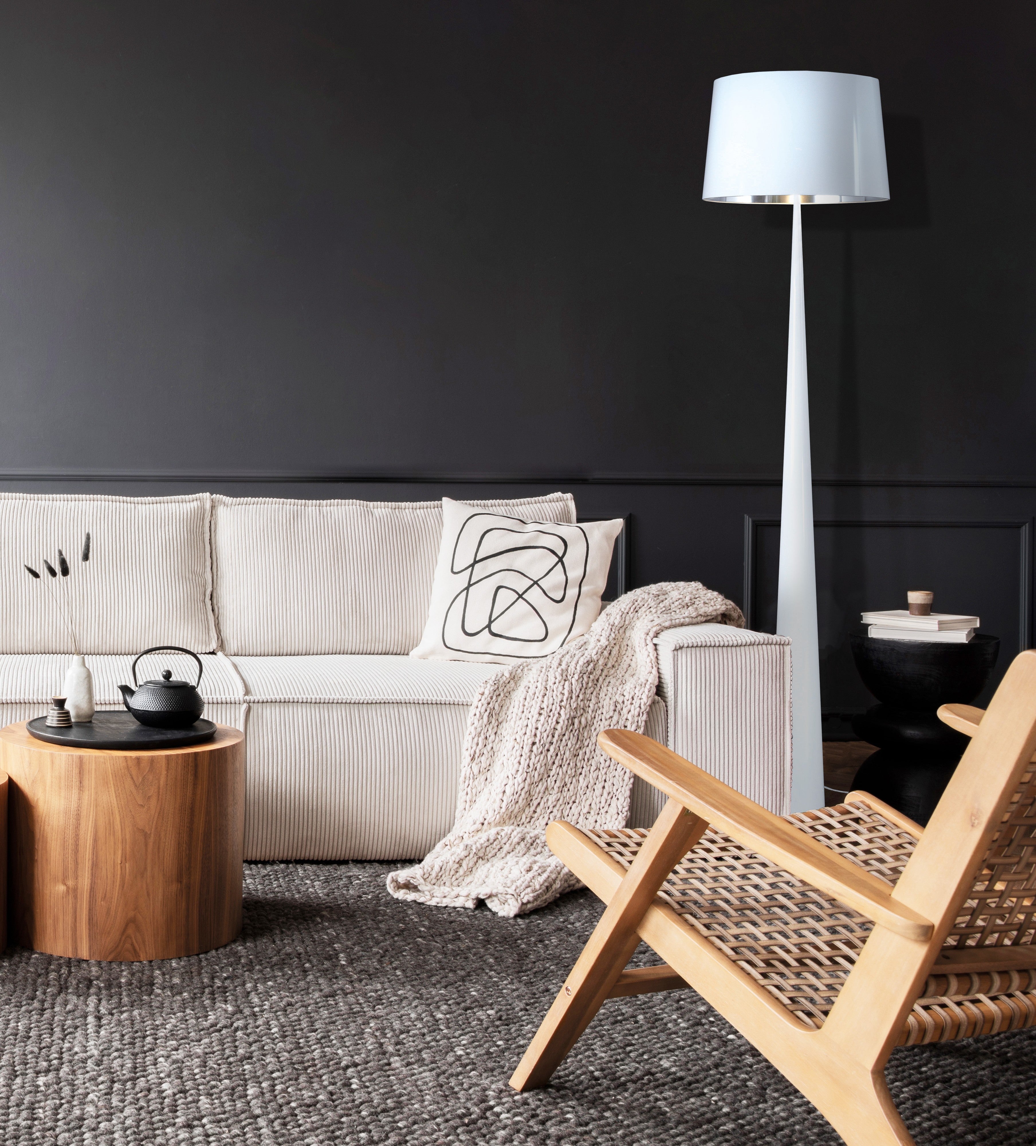 aluminor-totem-ls-lampadaire-design-abat-jour-blanc image 5