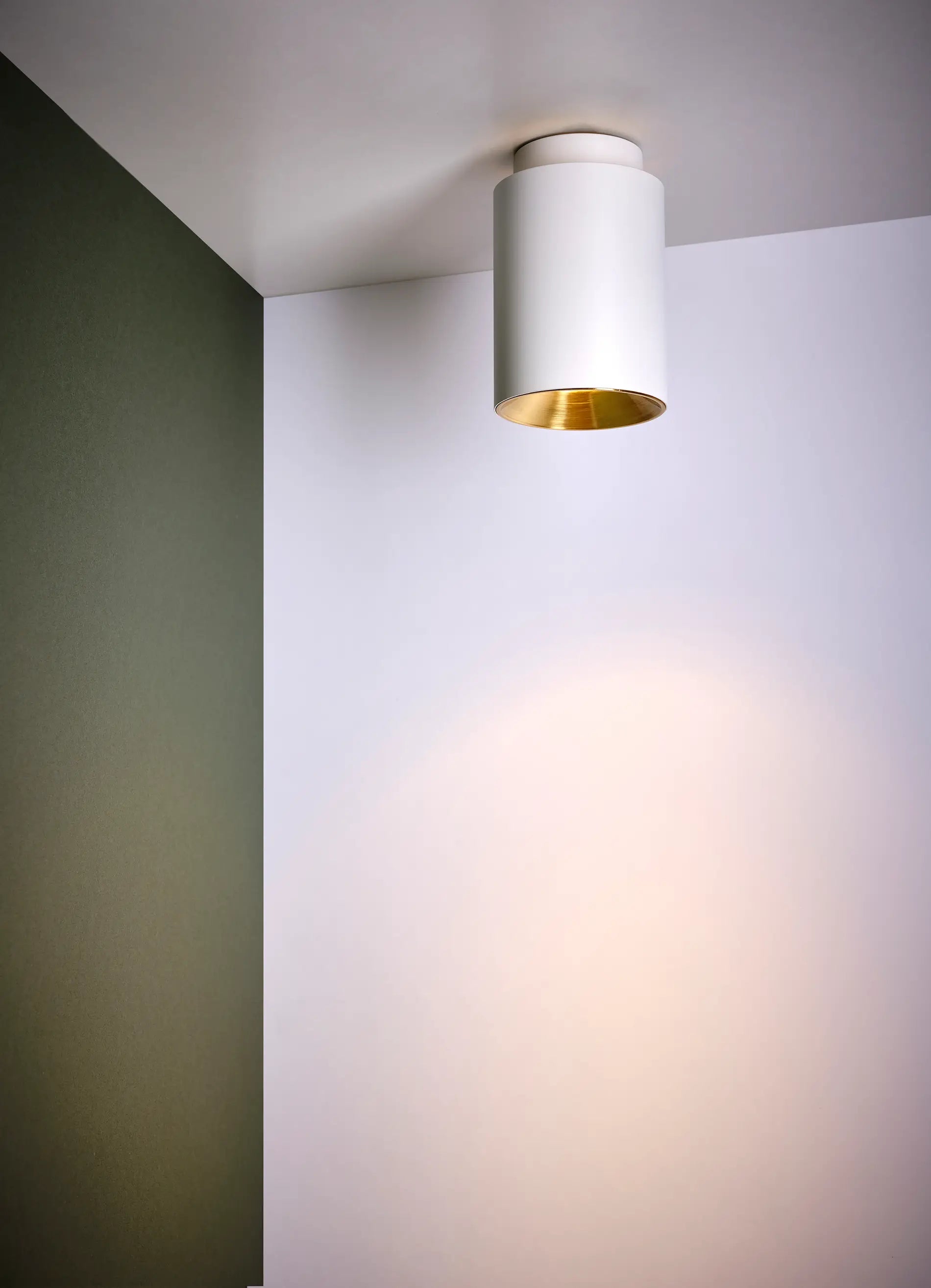 dcw-ditions-tobo-ceiling-85-plafonnier-tubulaire-noir image 4