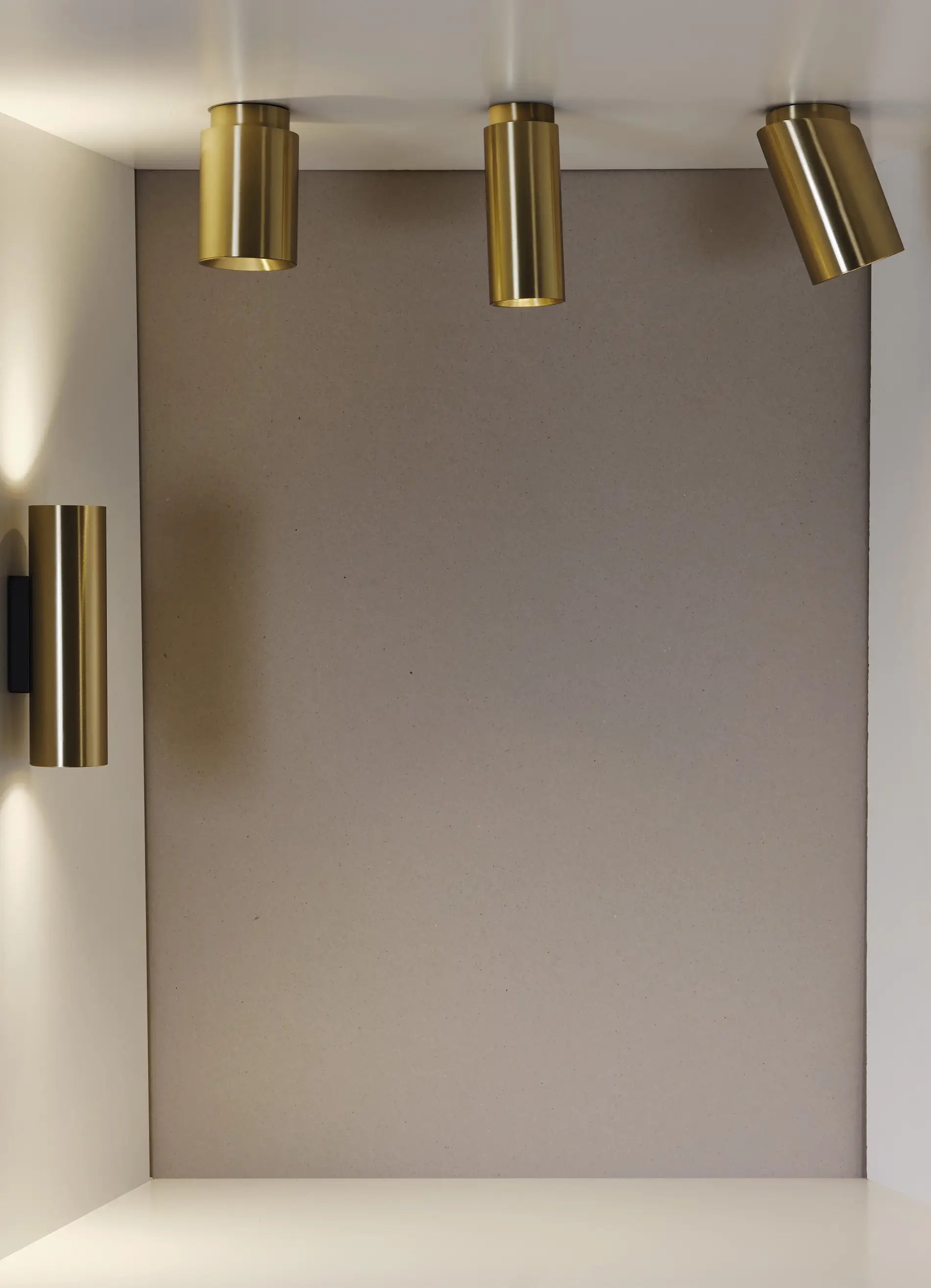 dcw-ditions-tobo-ceiling-65-plafonnier-tubulaire-acier-noir-mat image 6