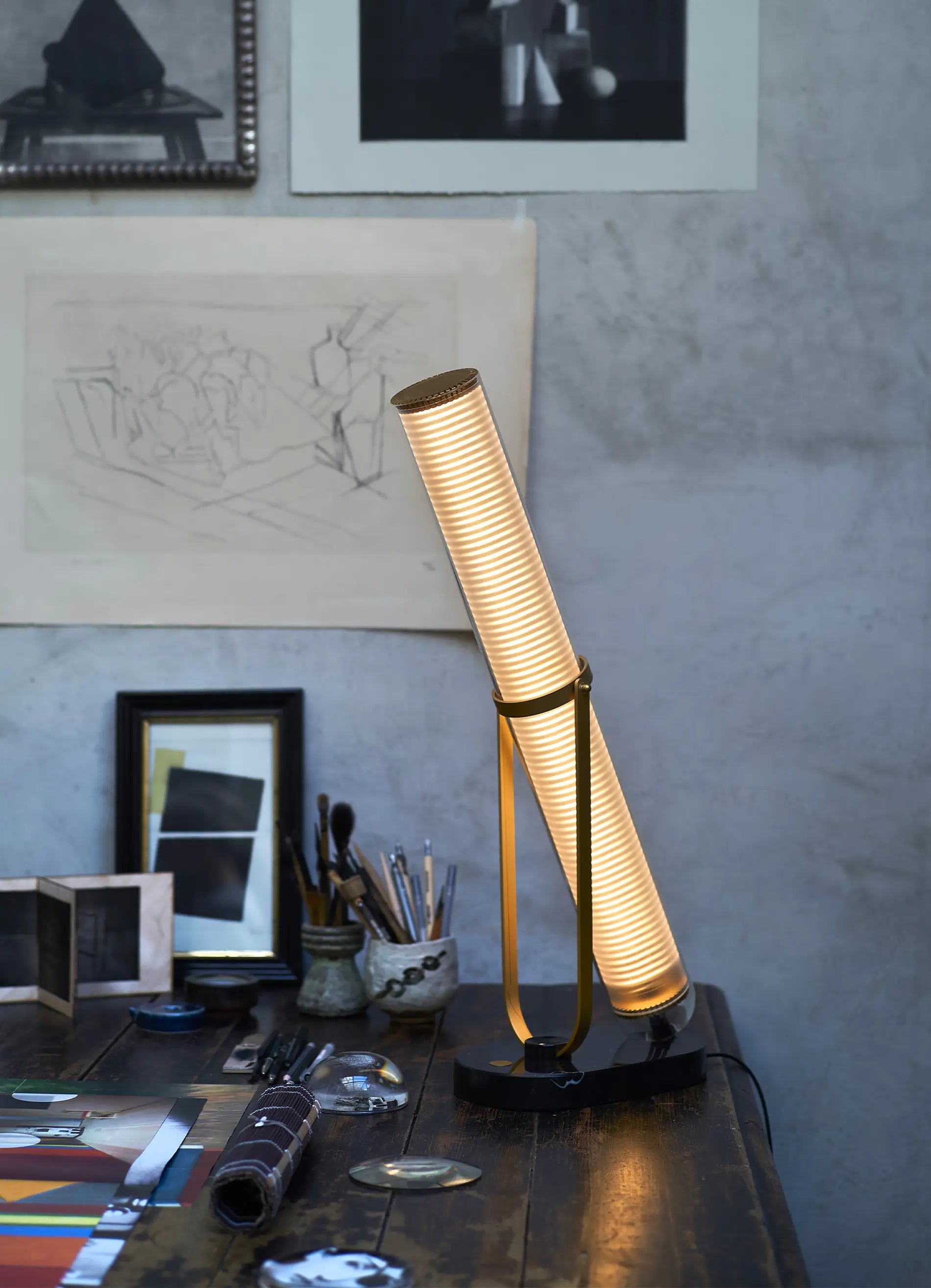 dcw-ditions-la-lampe-frechin-lampe-poser-marbre-et-verre-borosilicate image 2