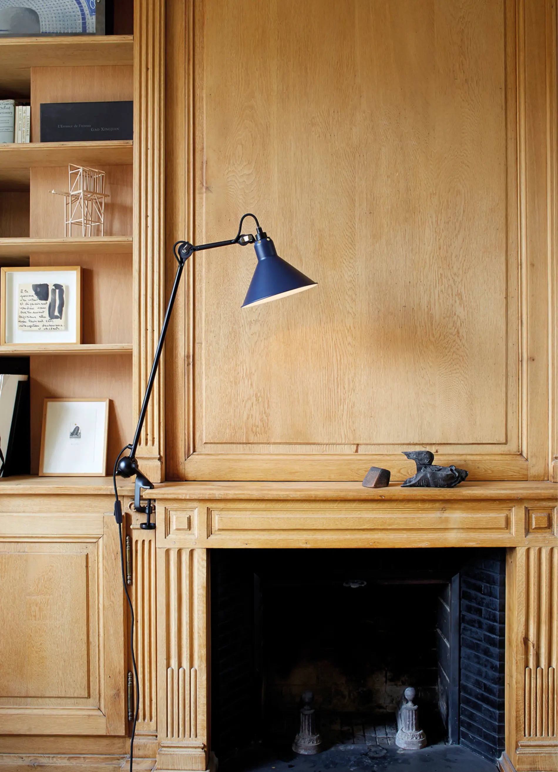 dcw-ditions-la-lampe-gras-n-201-lampe-de-table-tau image 3
