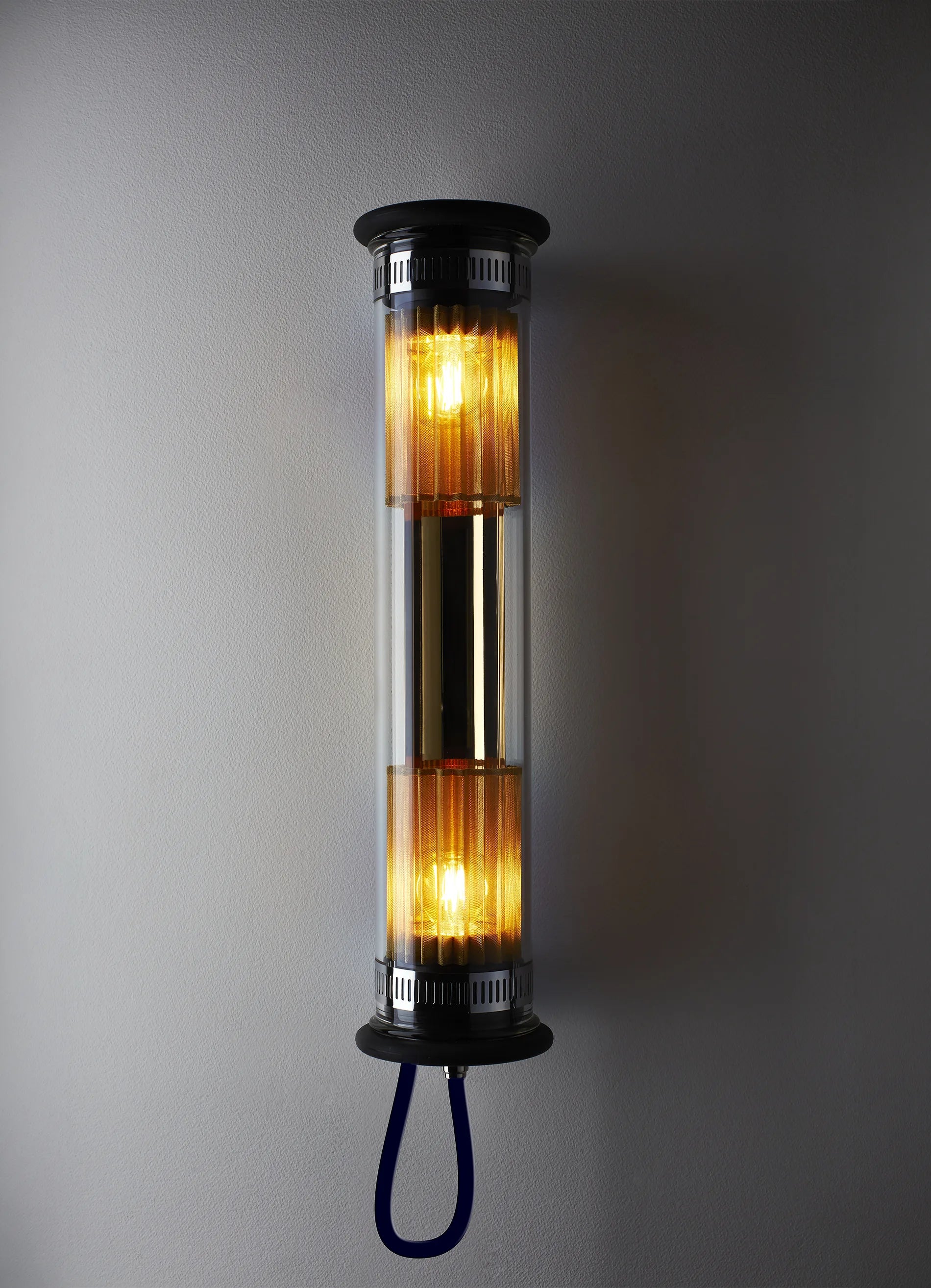 dcw-ditions-in-the-tube-100-500-wall-applique-murale-filtres image 8